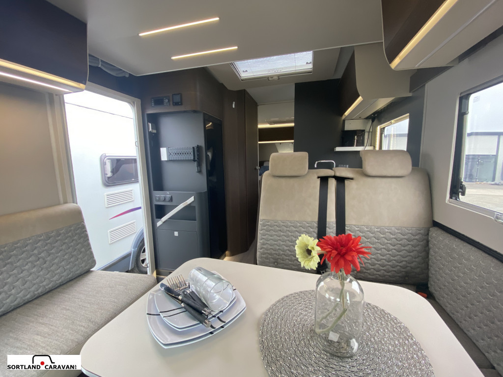 Adria matrix 670 sc - Adria