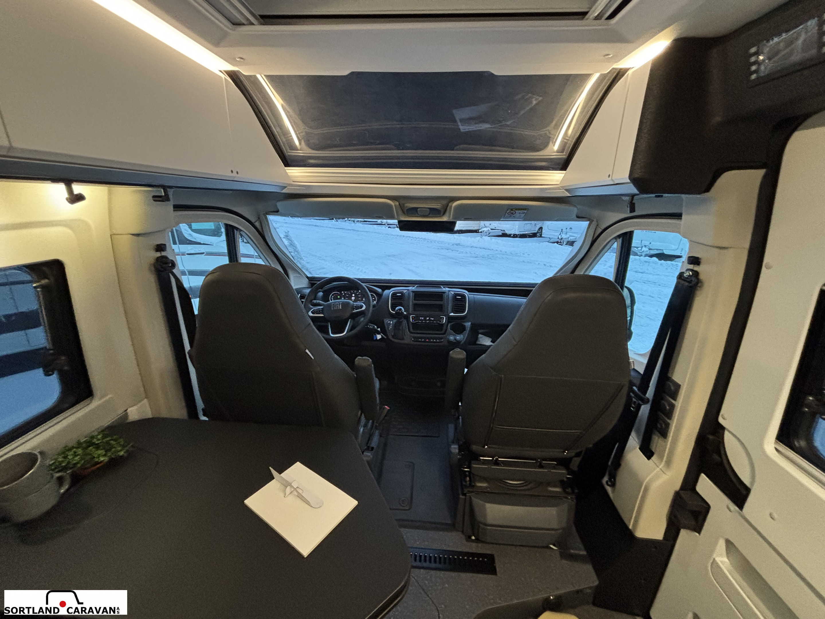 Adria Twin Supreme 640 SGX Adria mai kampanje! - Adria