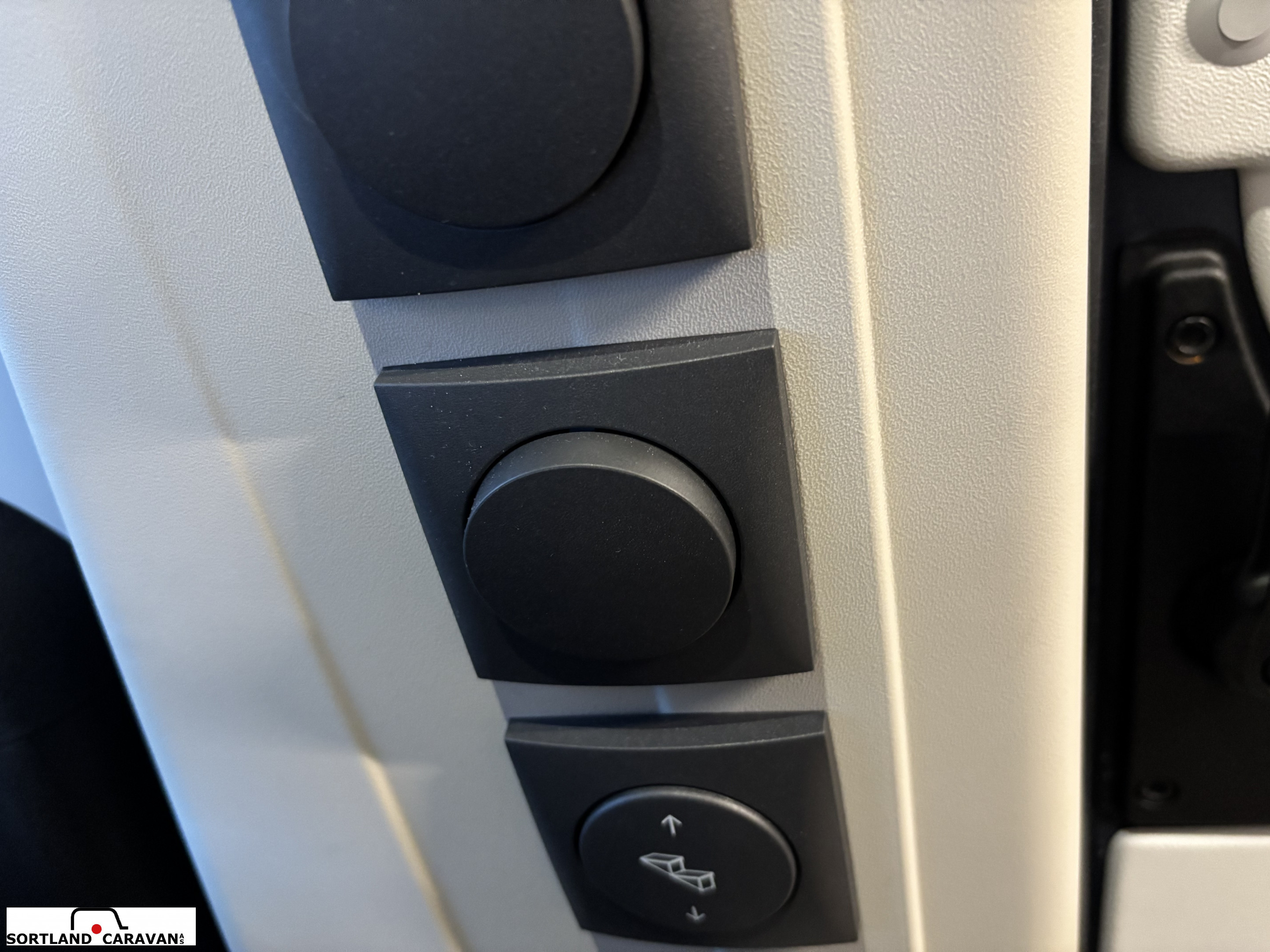 Adria Twin Supreme 640 SGX Adria mai kampanje! - Adria