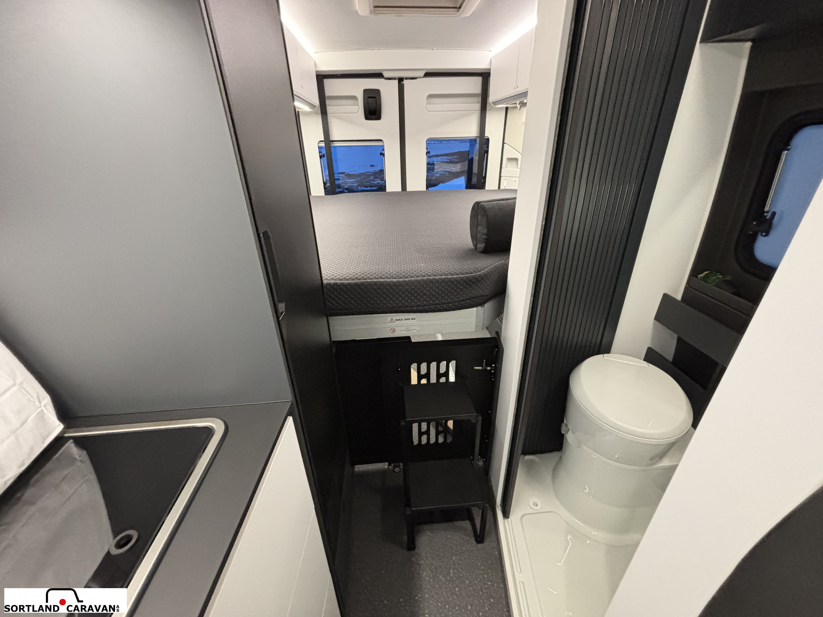 Adria Twin Supreme 640 SGX Adria mai kampanje! - Adria