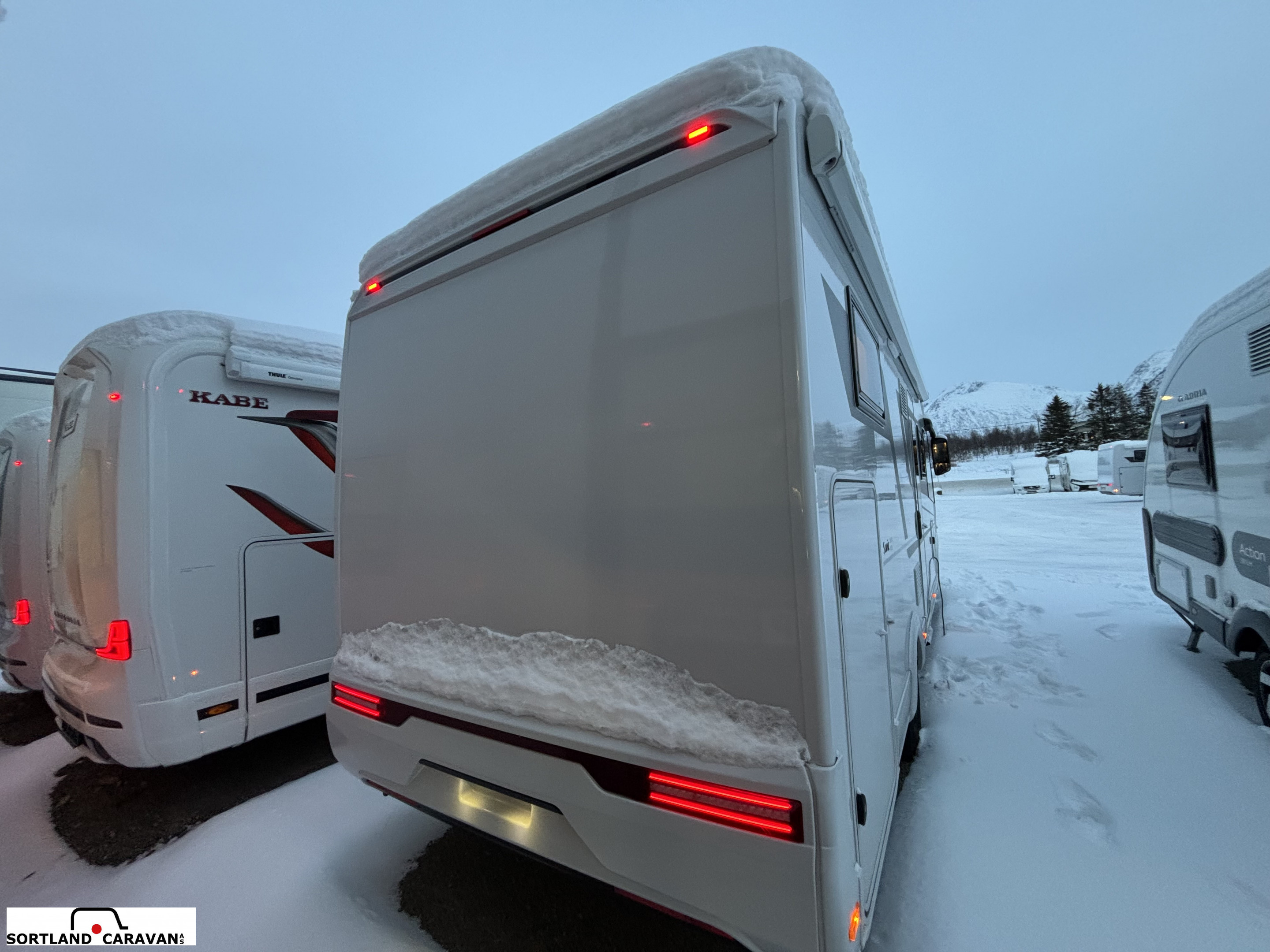 Adria SONIC 700 DL Adria mai kampanje! - Adria