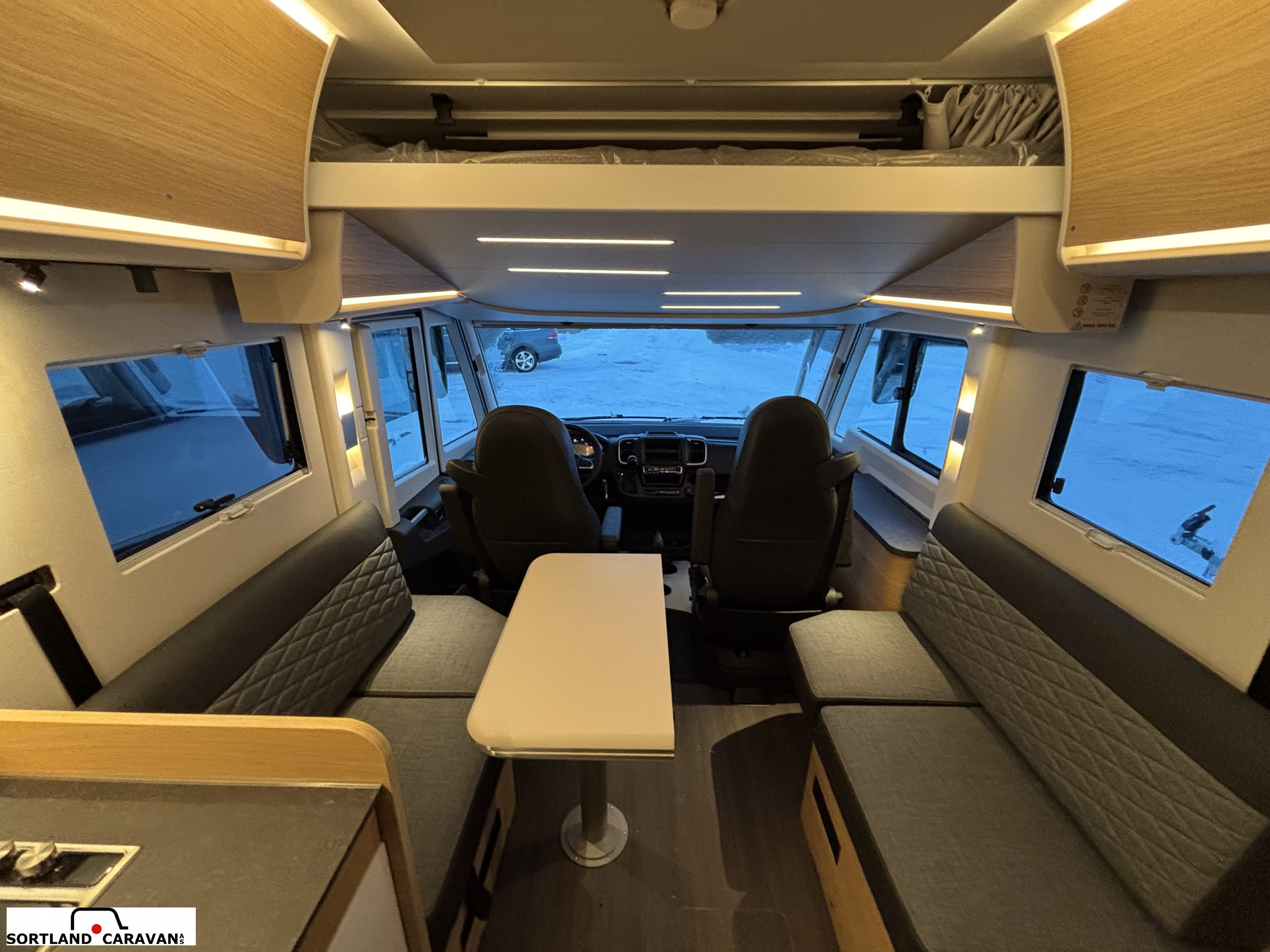 Adria SONIC 700 DL Adria mai kampanje! - Adria