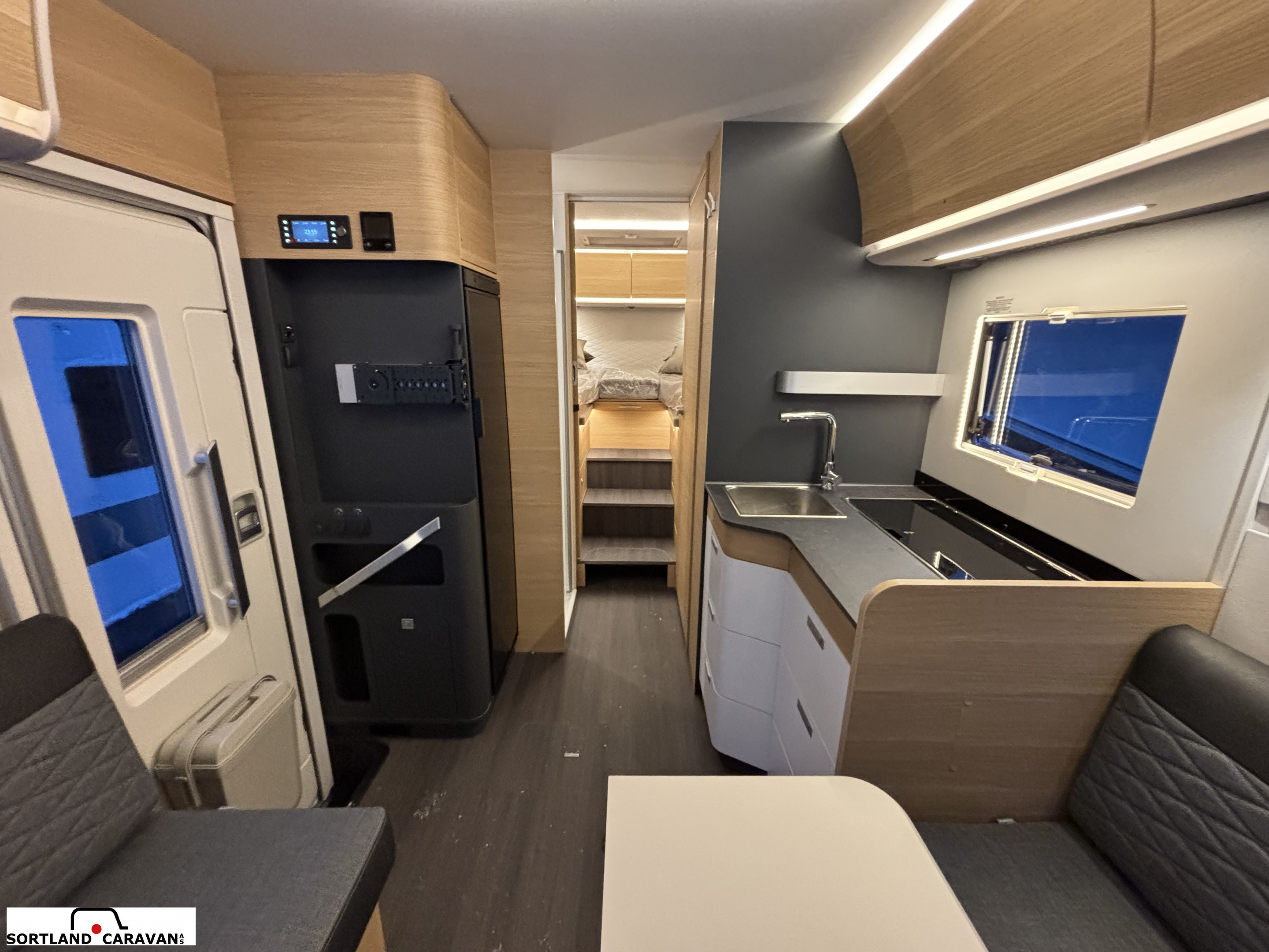 Adria SONIC 700 DL Adria mai kampanje! - Adria