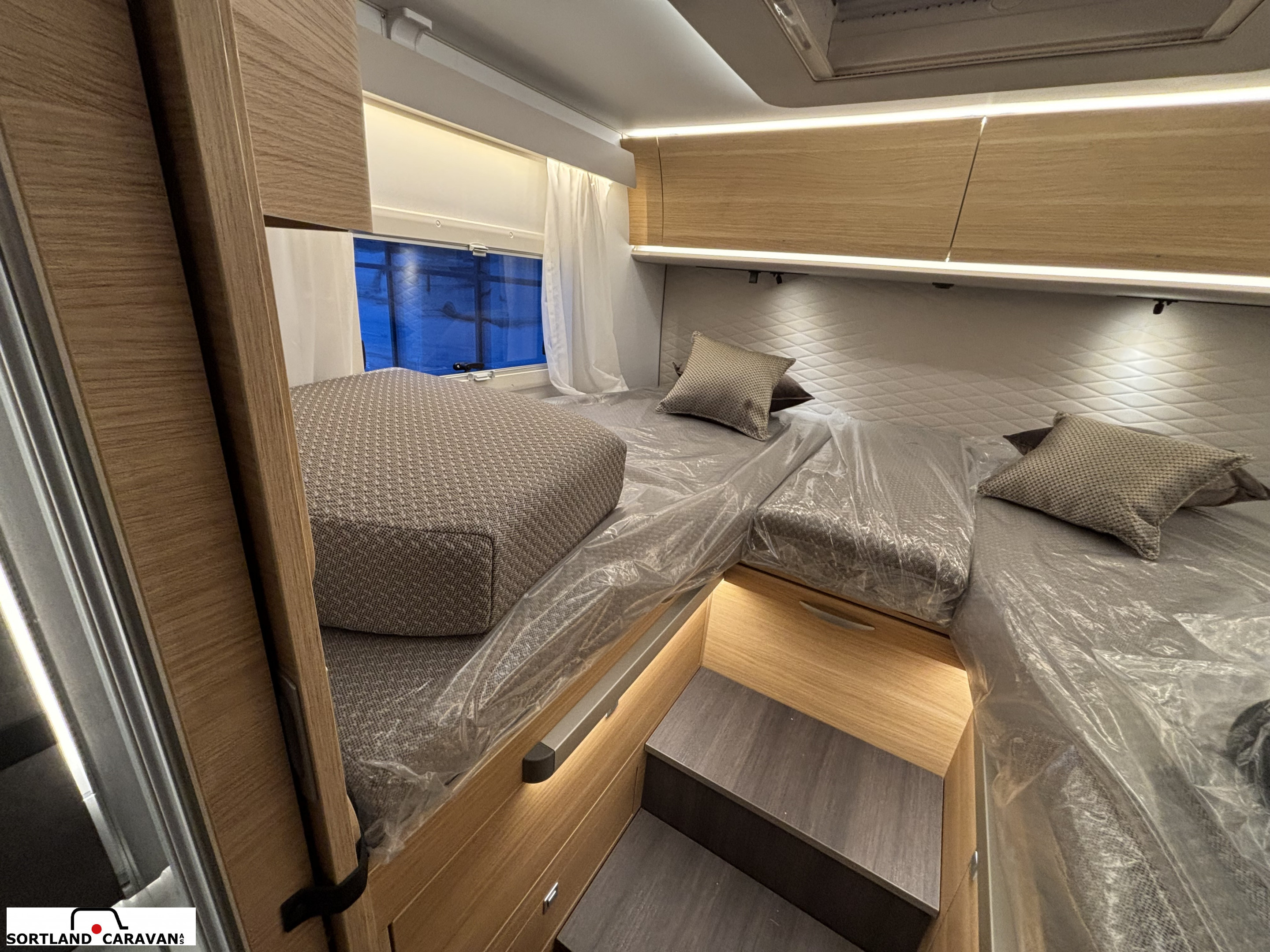 Adria SONIC 700 DL Adria mai kampanje! - Adria