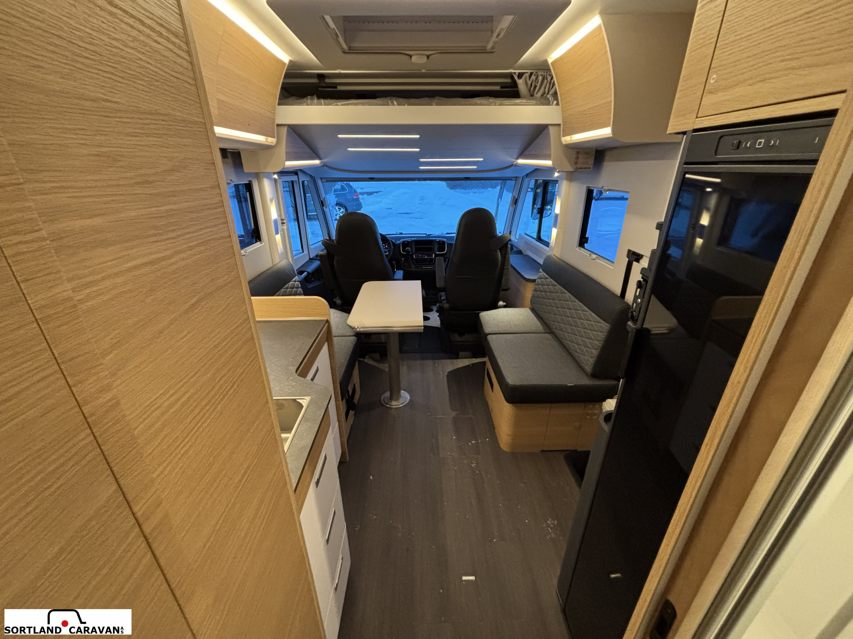 Adria SONIC 700 DL Adria mai kampanje! - Adria