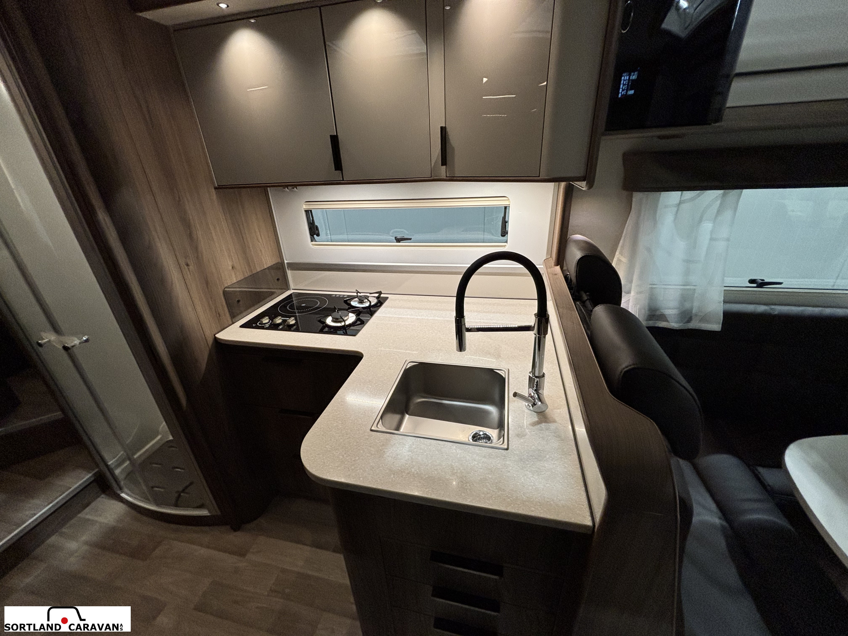 KABE TM Imperial i 860 LQB - KABE