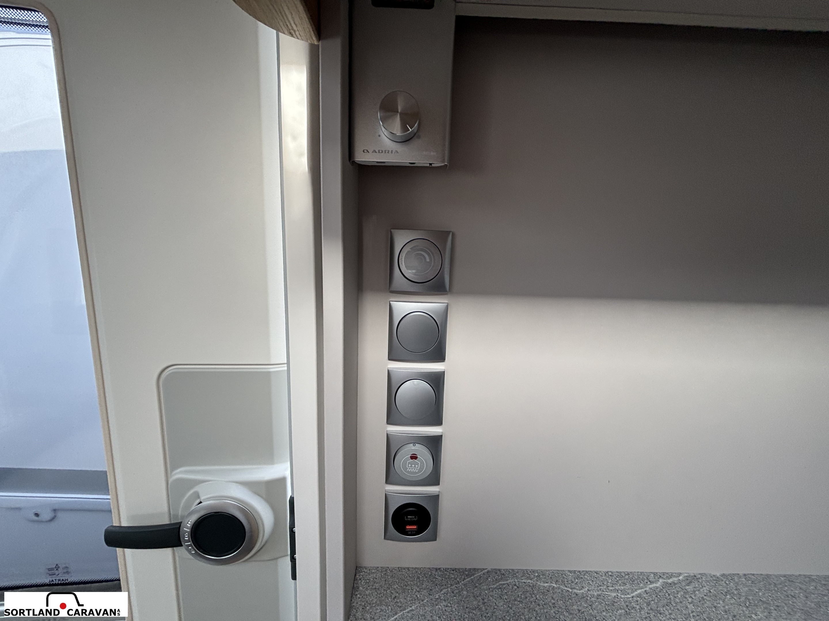 Adria ADORA 572 UT Adria mai kampanje! AC og Plusspakken! - Adria