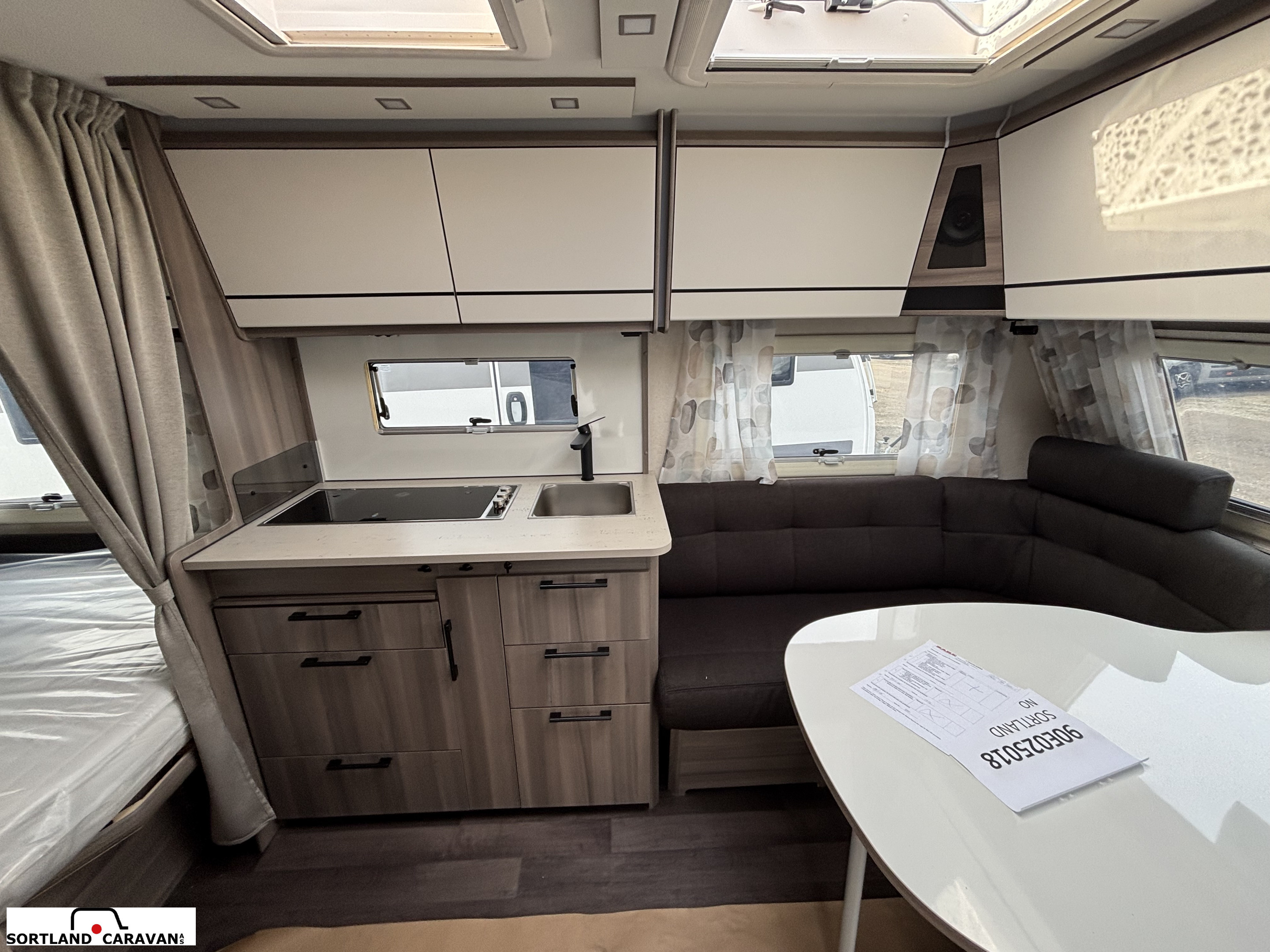 KABE ESTATE 470 XL - KABE