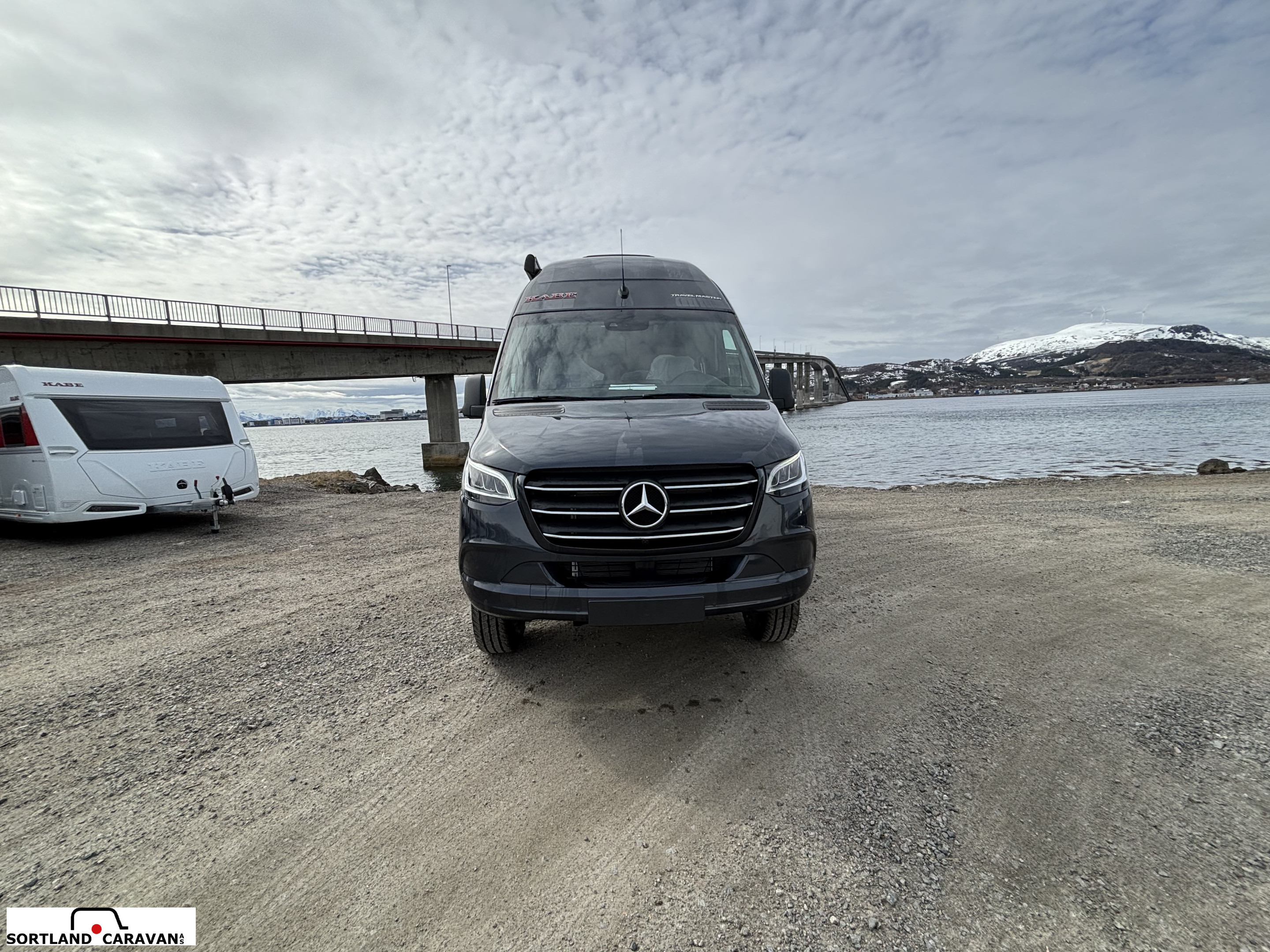 KABE Travel master Van V690 - KABE