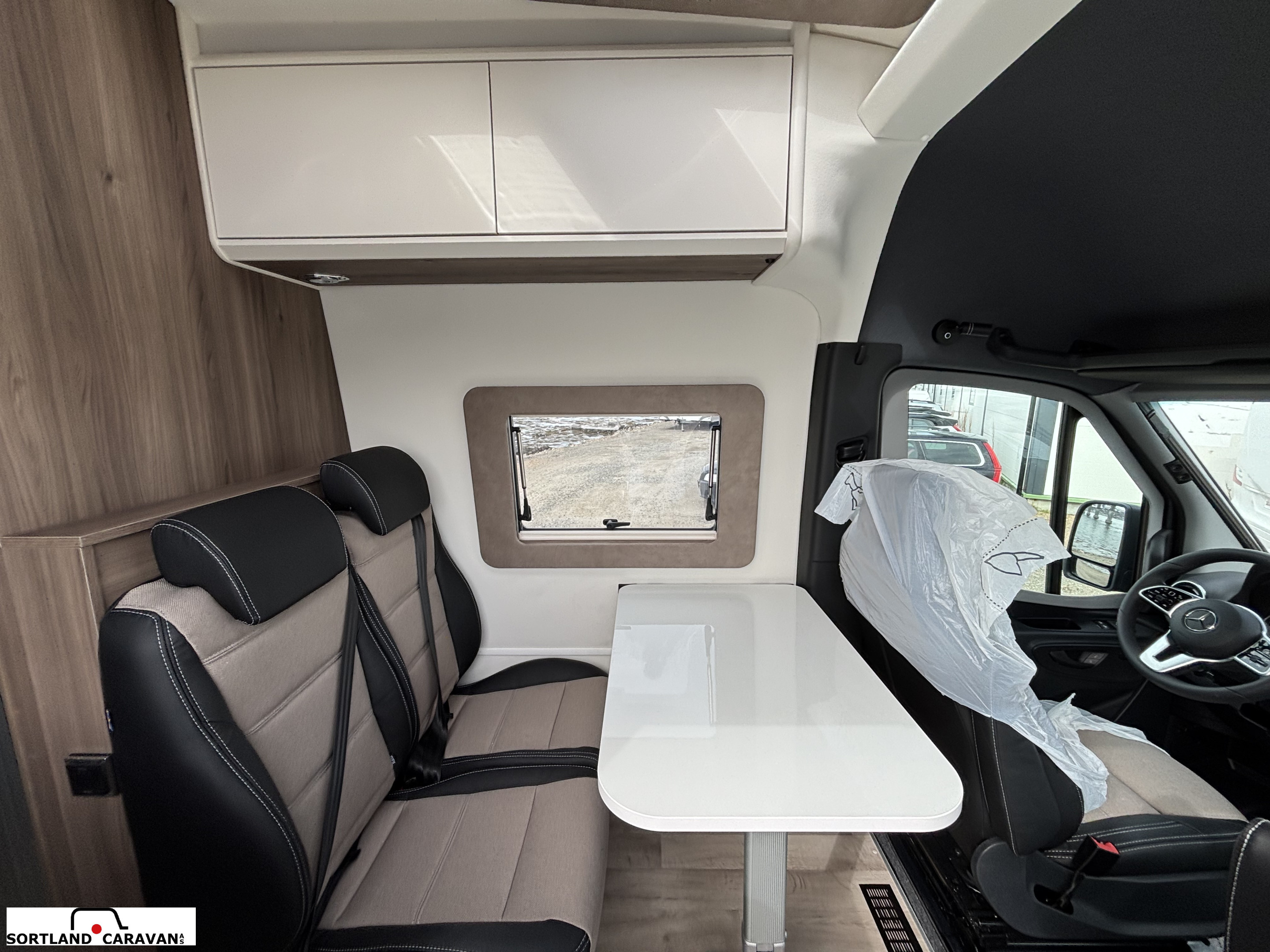 KABE Travel master Van V690 - KABE