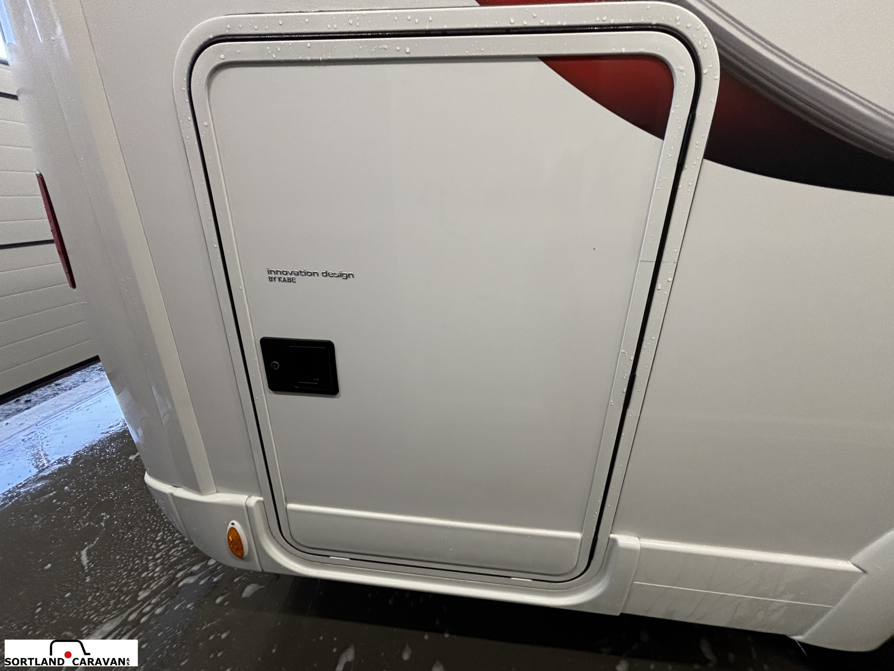 KABE Royal X 780 LQB - KABE
