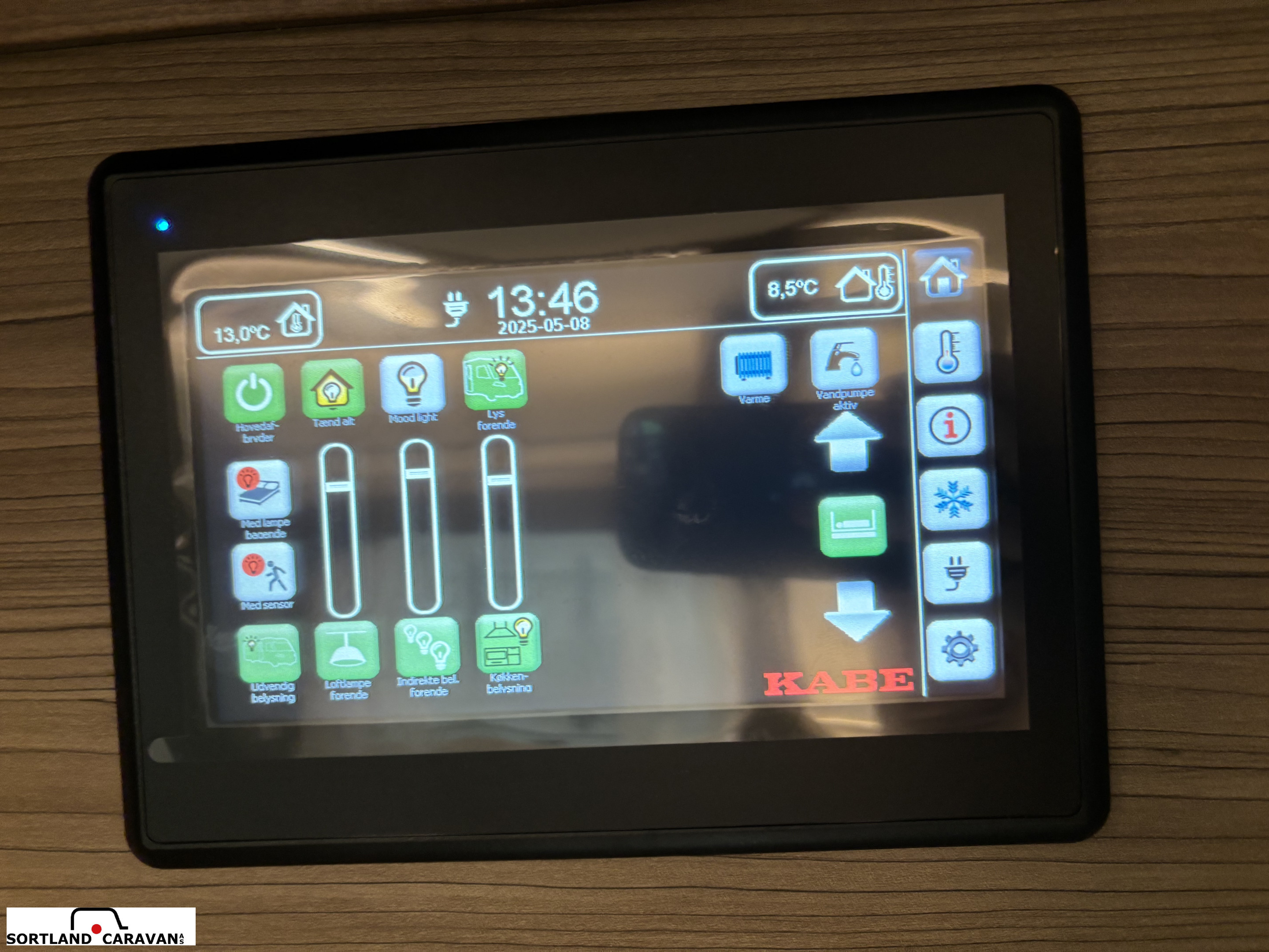 KABE Royal X 780 LQB - KABE