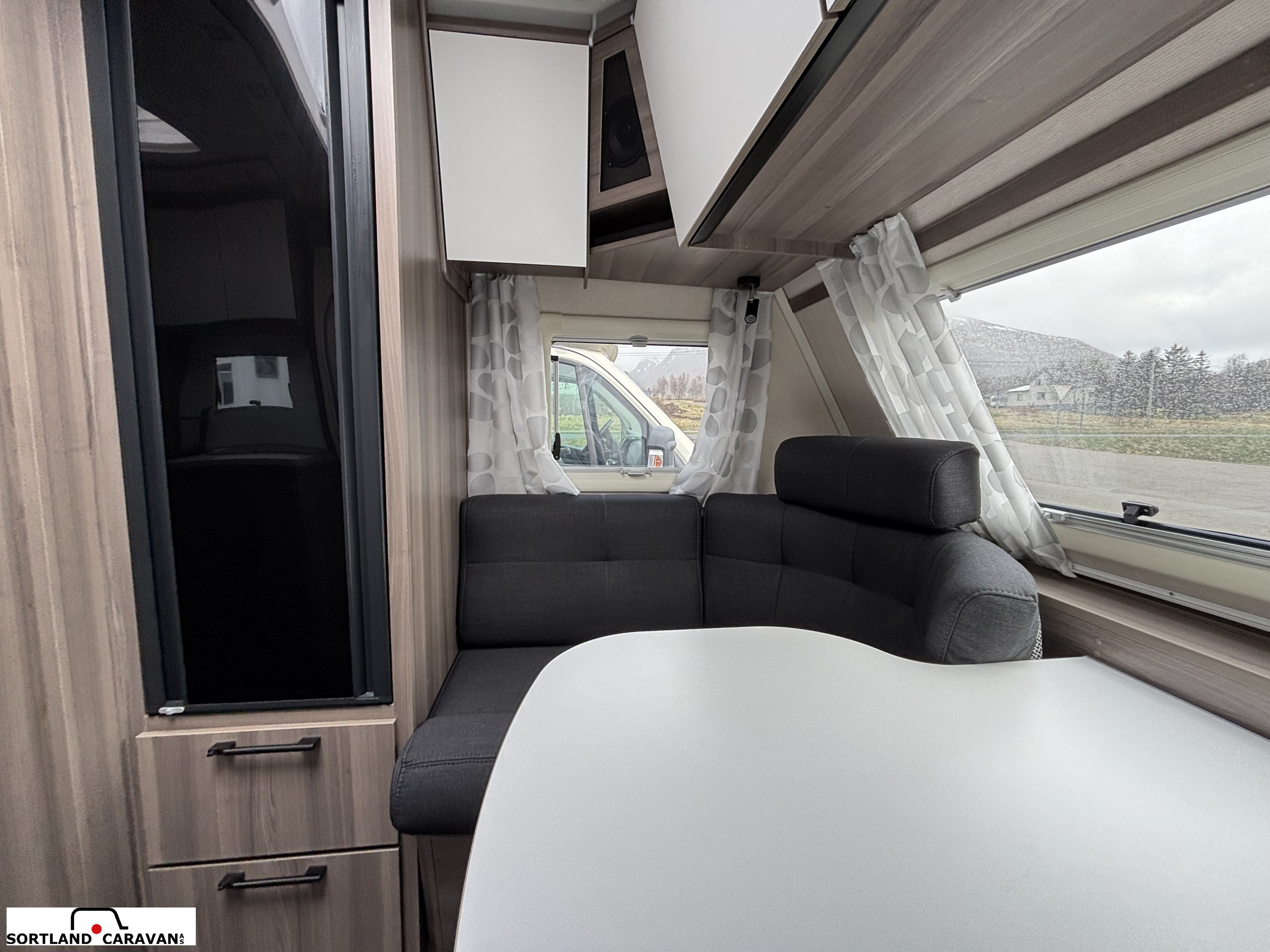 KABE ESTATE 470 GLE - KABE