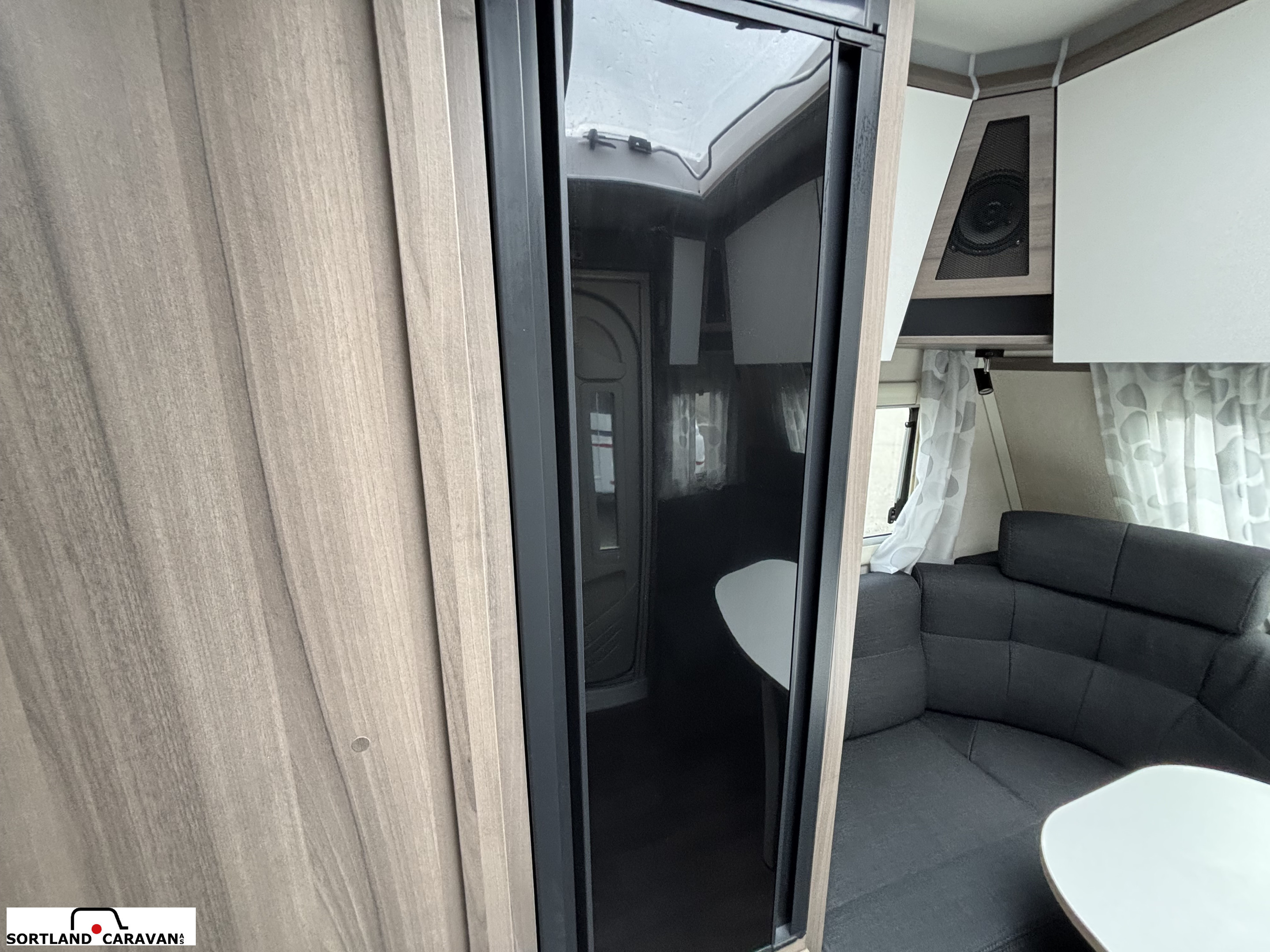 KABE ESTATE 470 GLE - KABE