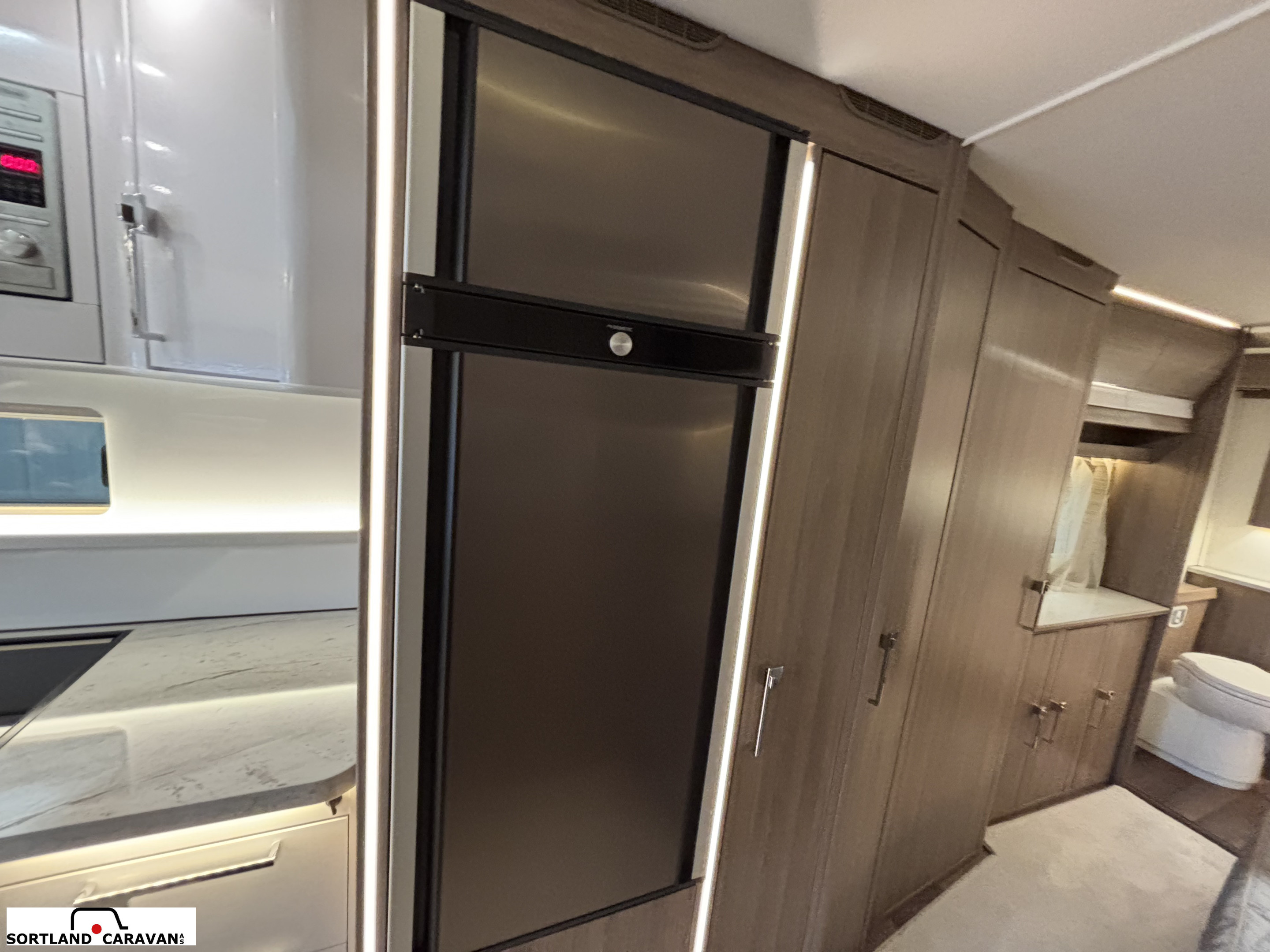 KABE ROYAL HACIENDA 880 T - KABE