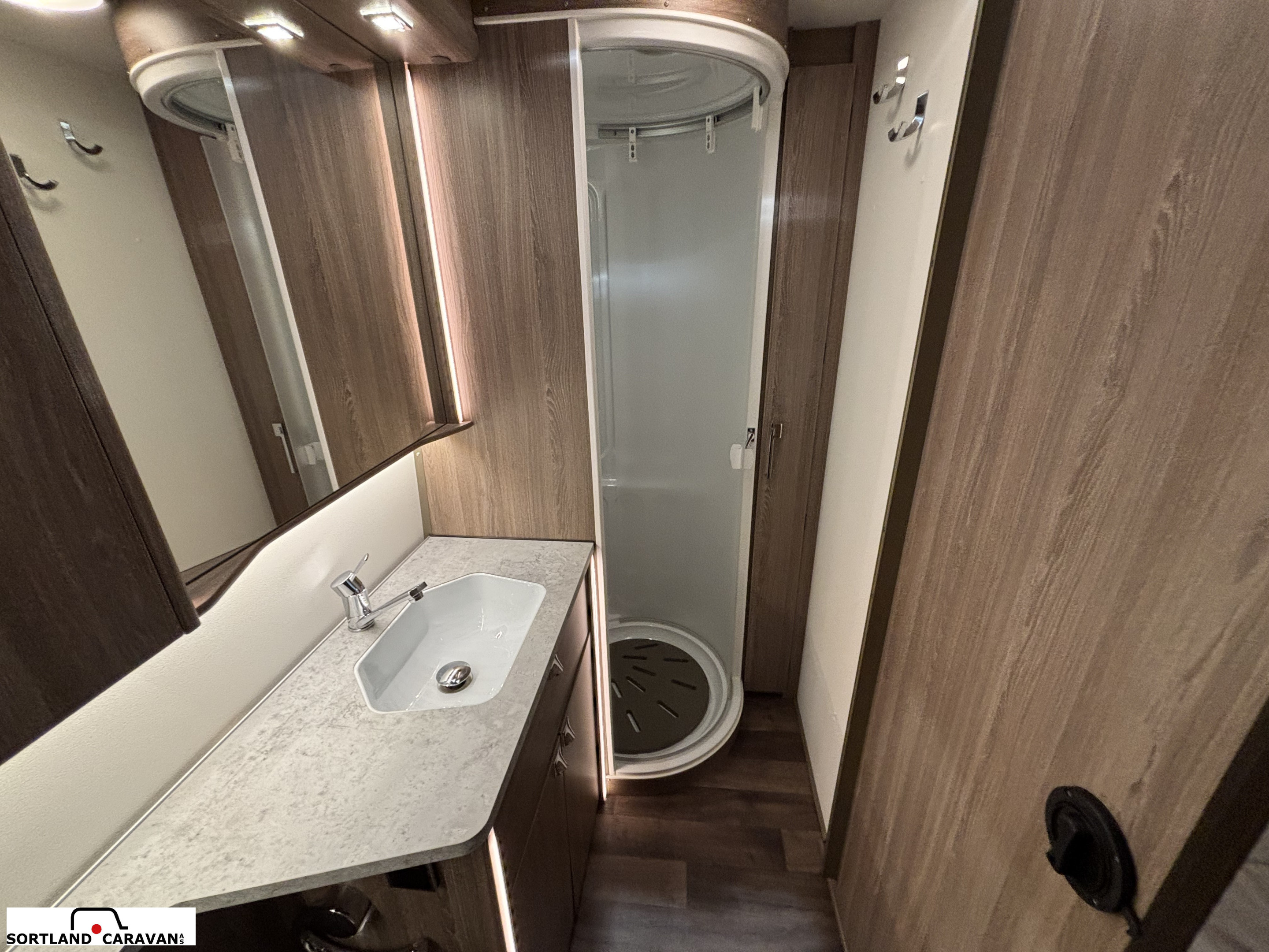 KABE ROYAL HACIENDA 880 T - KABE
