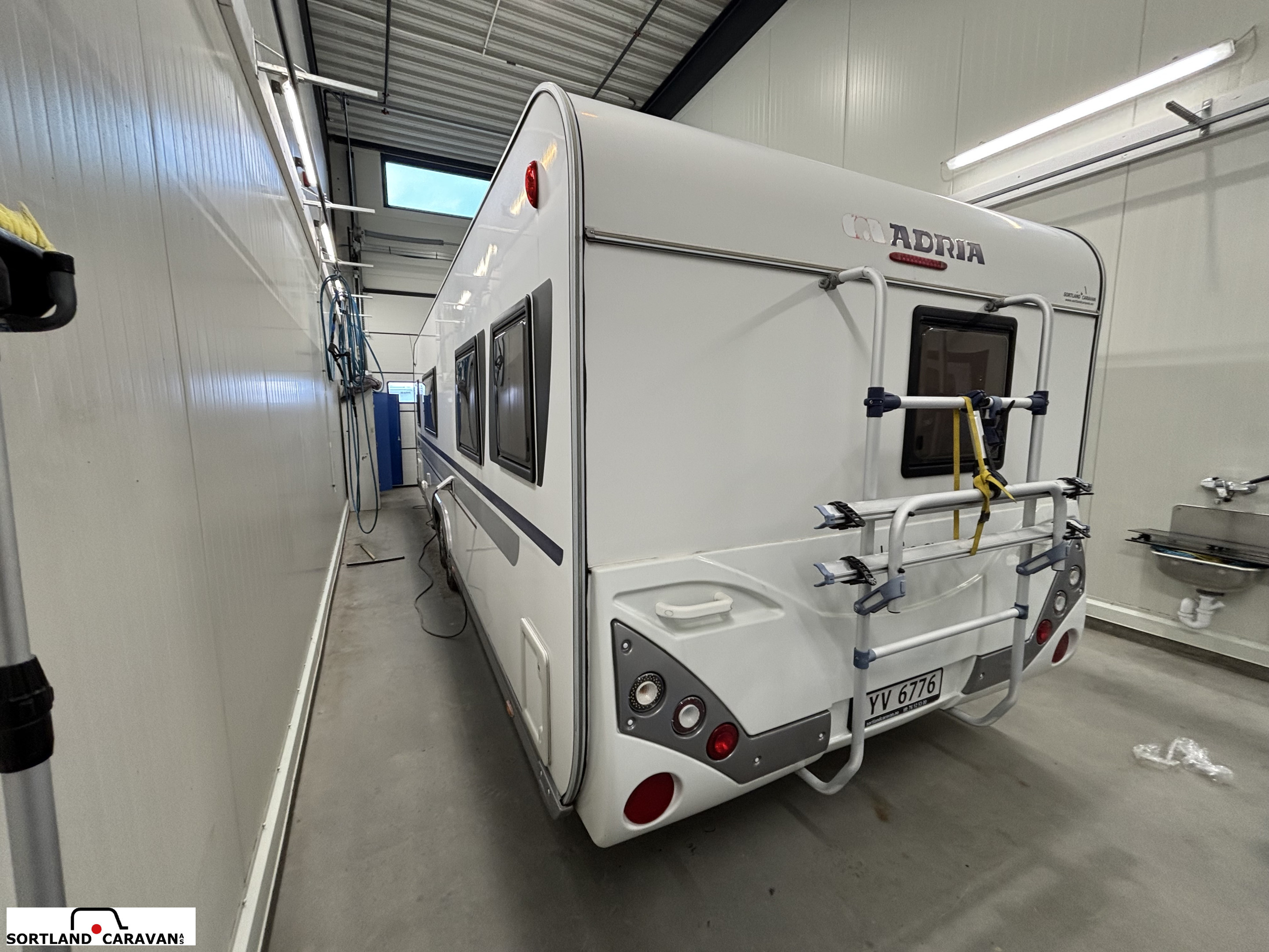 Adria Alpina 743 UP - Adria