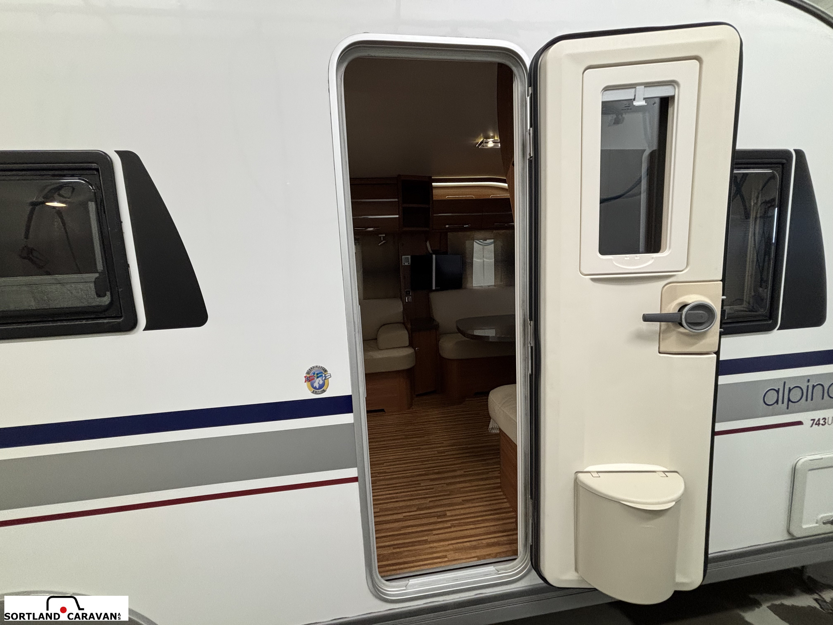 Adria Alpina 743 UP - Adria