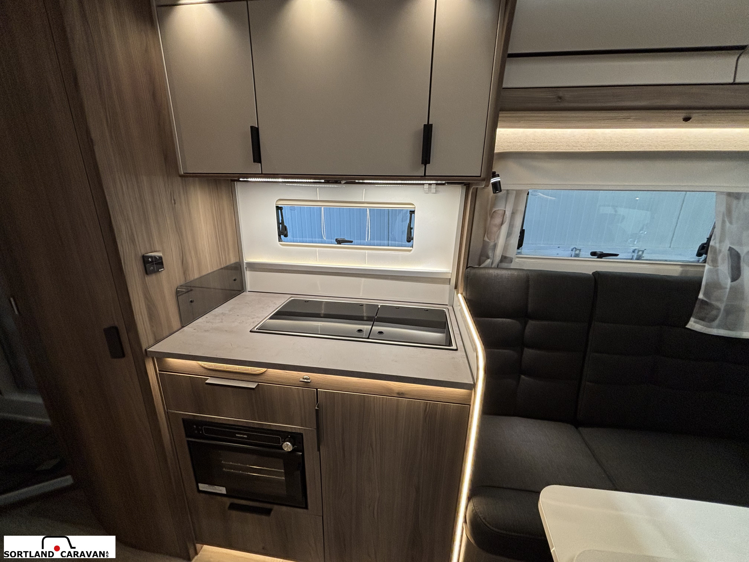 KABE COMPACT N720 LXL (Royal) - KABE
