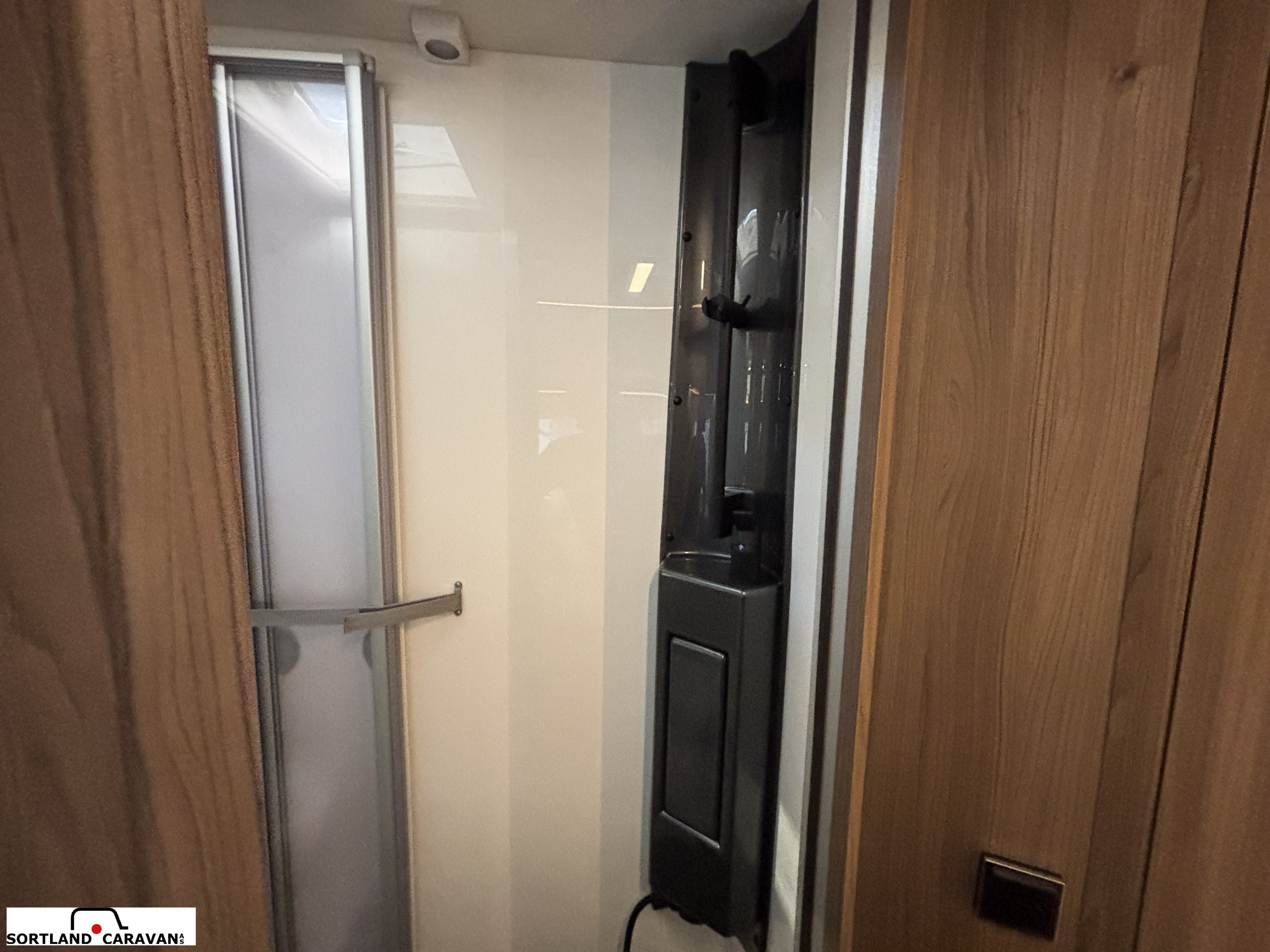 KABE COMPACT N720 LXL (Royal) - KABE