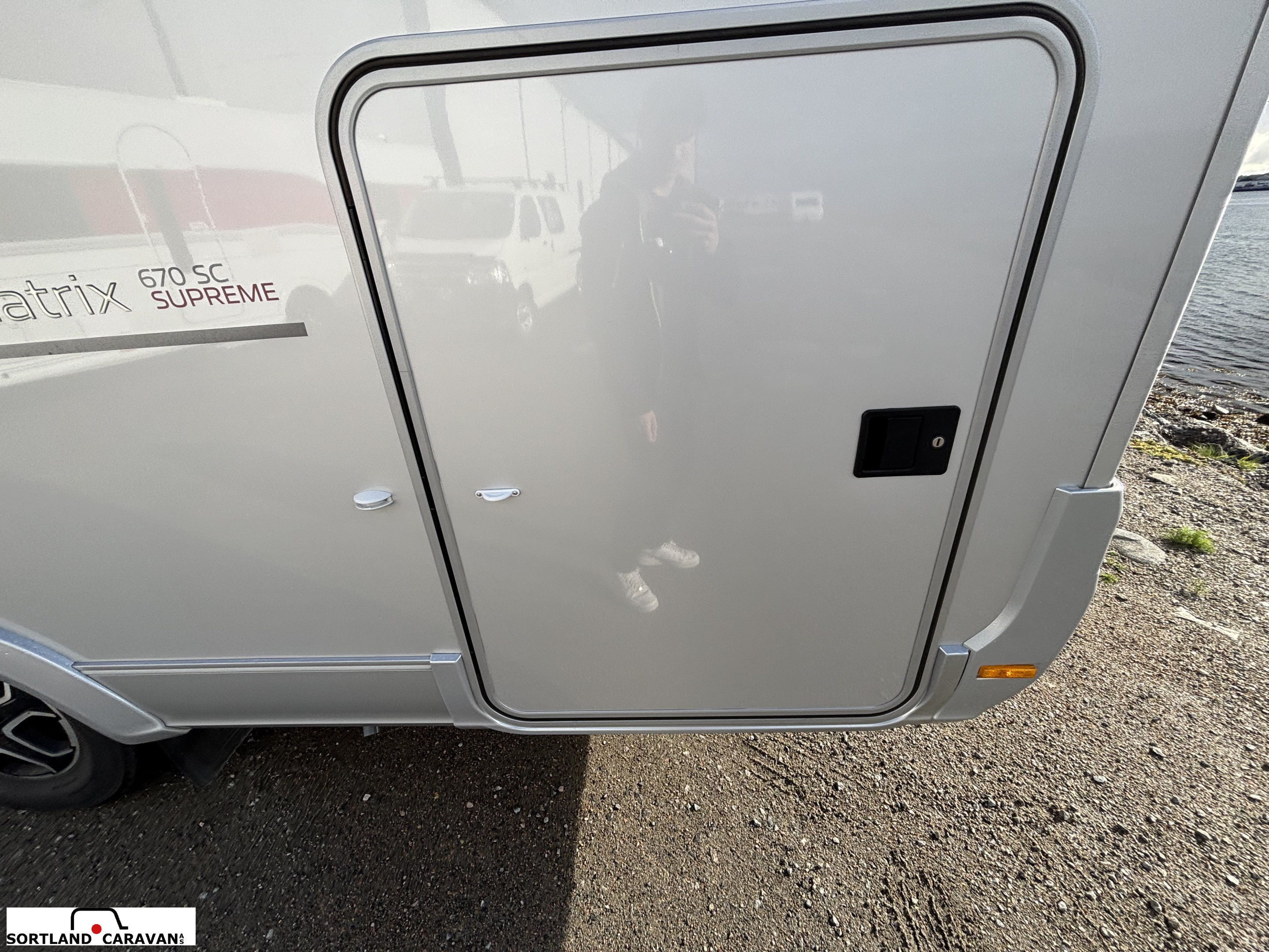 Adria matrix 670 sc m/hydrauliske støtteben - Adria