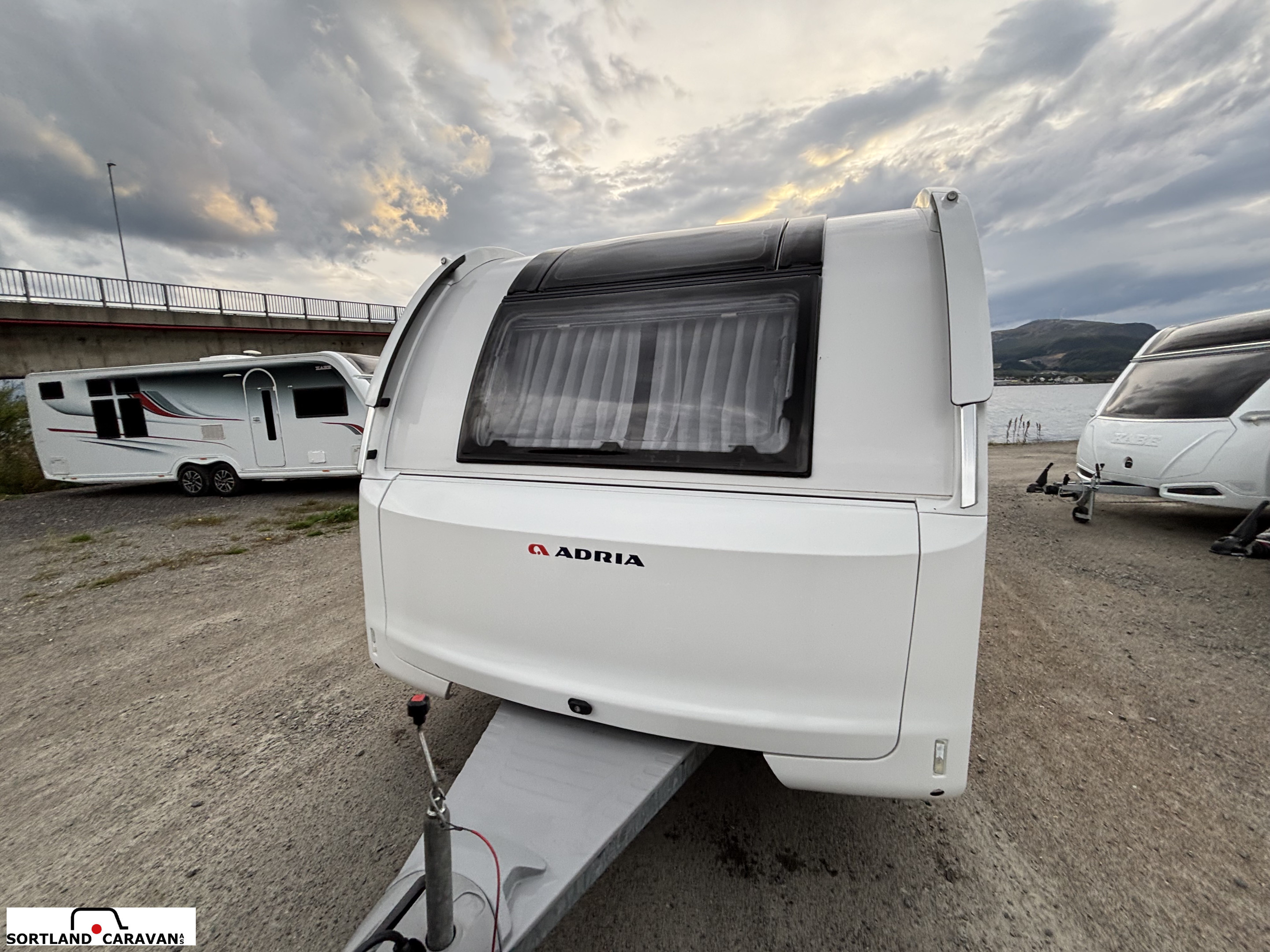 Adria Adora 613 UT - Adria