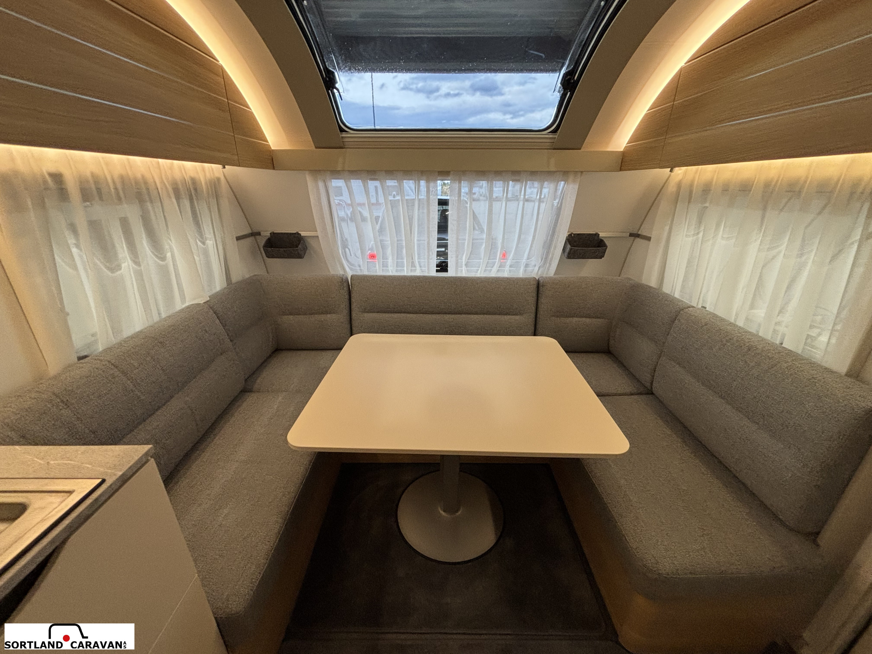 Adria Adora 613 UT - Adria