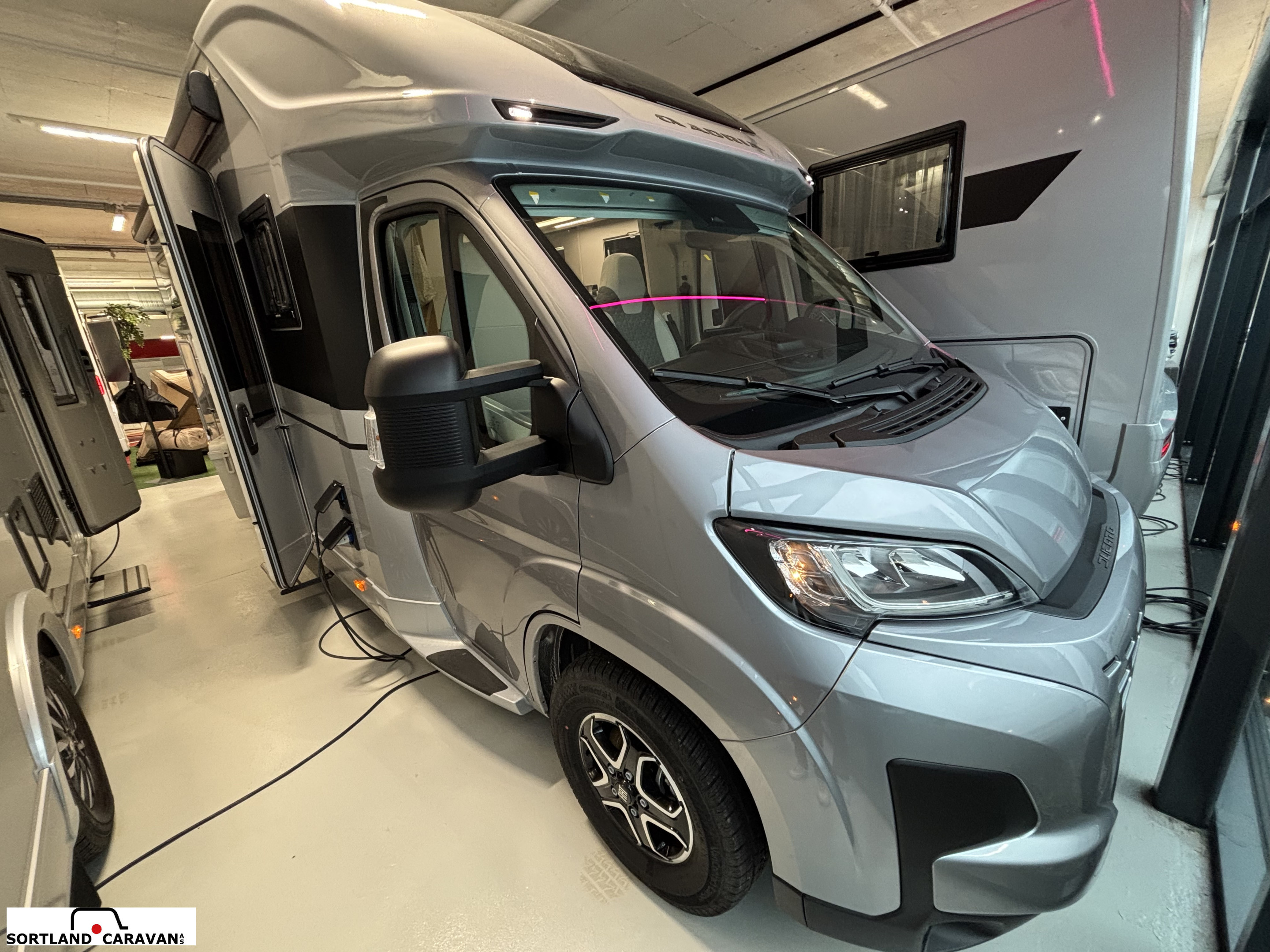 CORAL 670 DL 60Y - Fiat MultiJet3 140HP (103kW) HD 35L - Adria