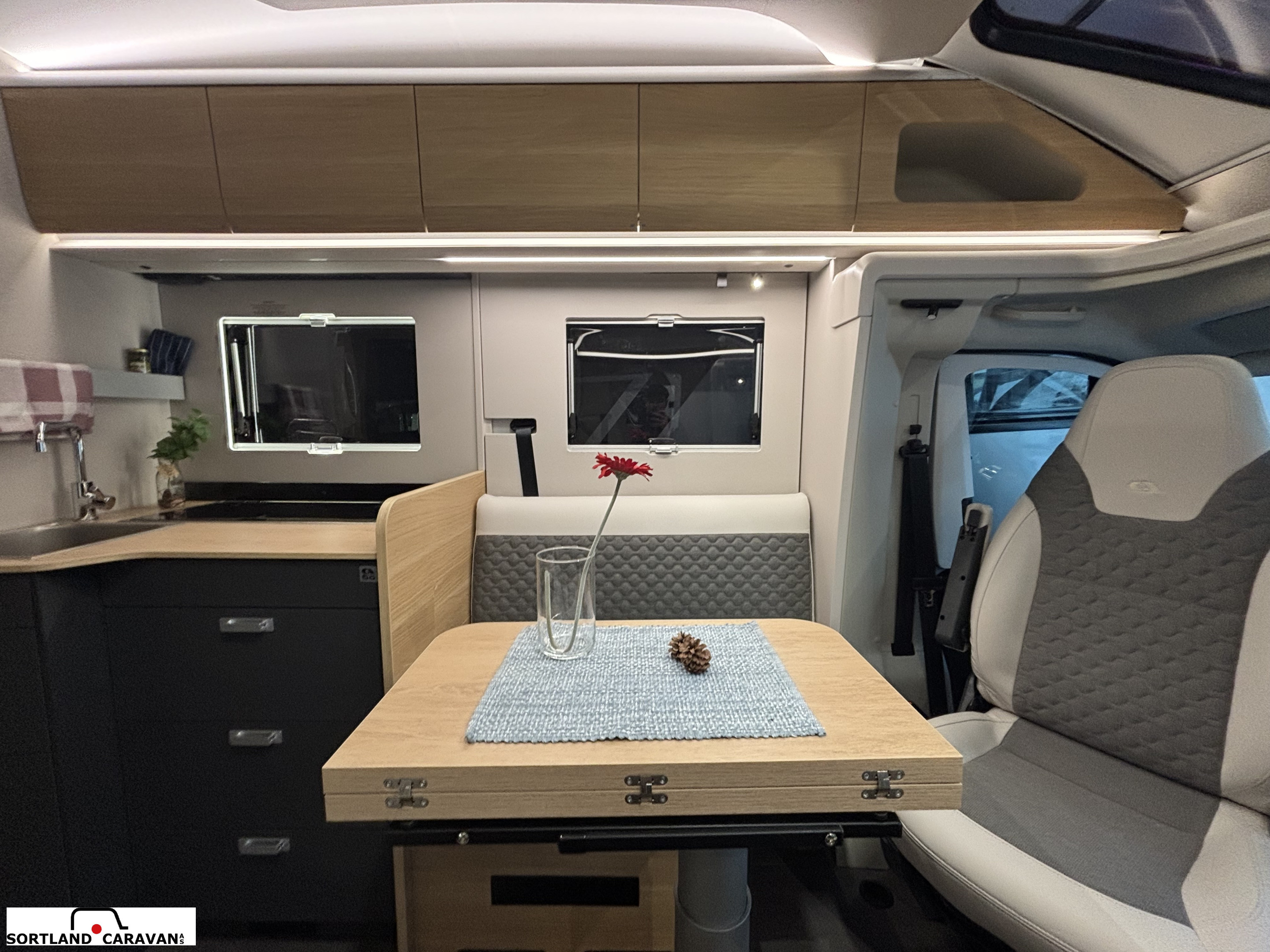 Adria CORAL 670 DL 60Y - Fiat MultiJet3 140HP (103kW) HD 35L - Adria