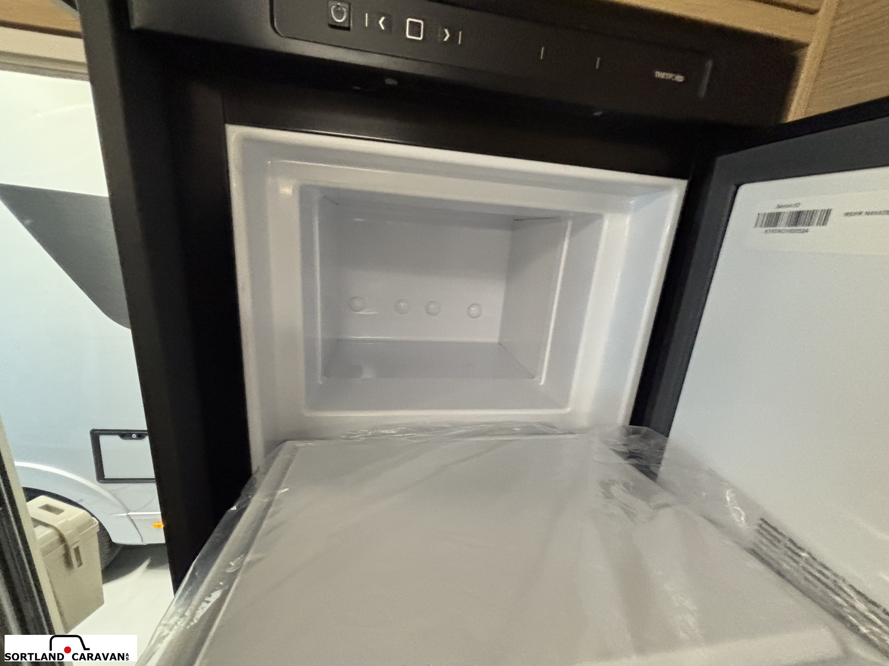 Adria CORAL 670 DL 60Y - Fiat MultiJet3 140HP (103kW) HD 35L - Adria