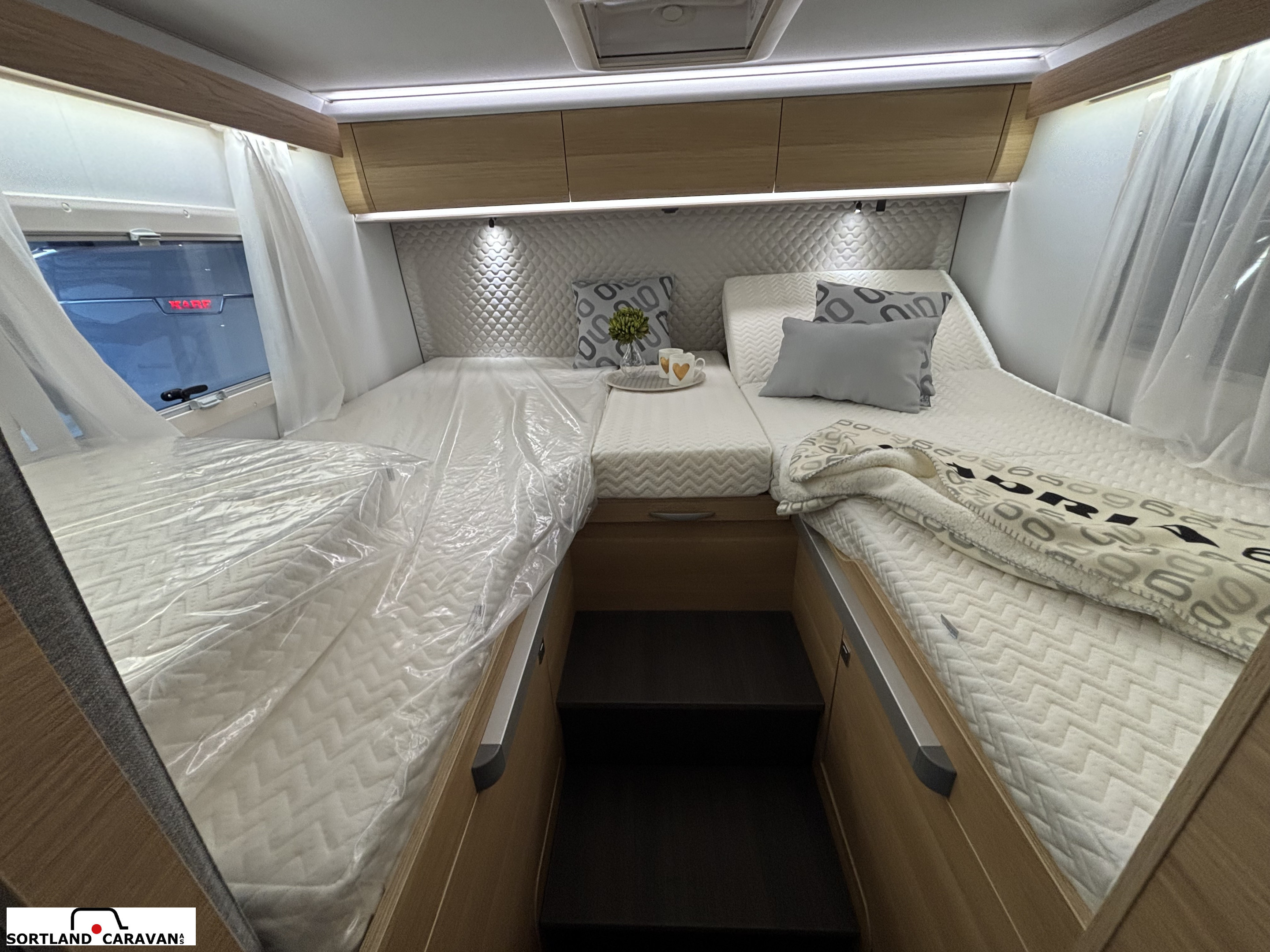 Adria CORAL 670 DL 60Y - Fiat MultiJet3 140HP (103kW) HD 35L - Adria