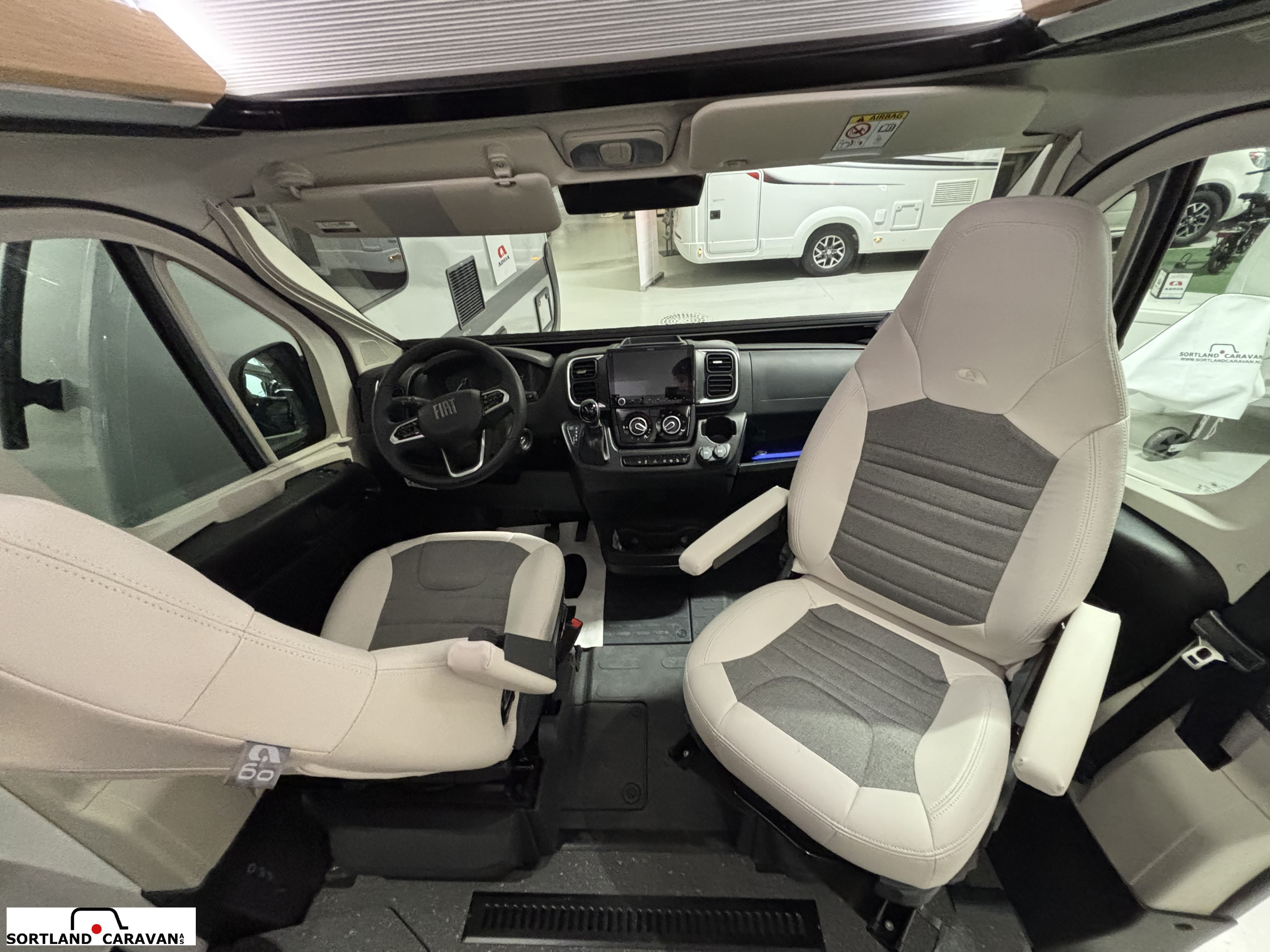 Adria TWIN 640 SLB 60Y - Fiat MultiJet3 140HP (103kW) 35H - Adria