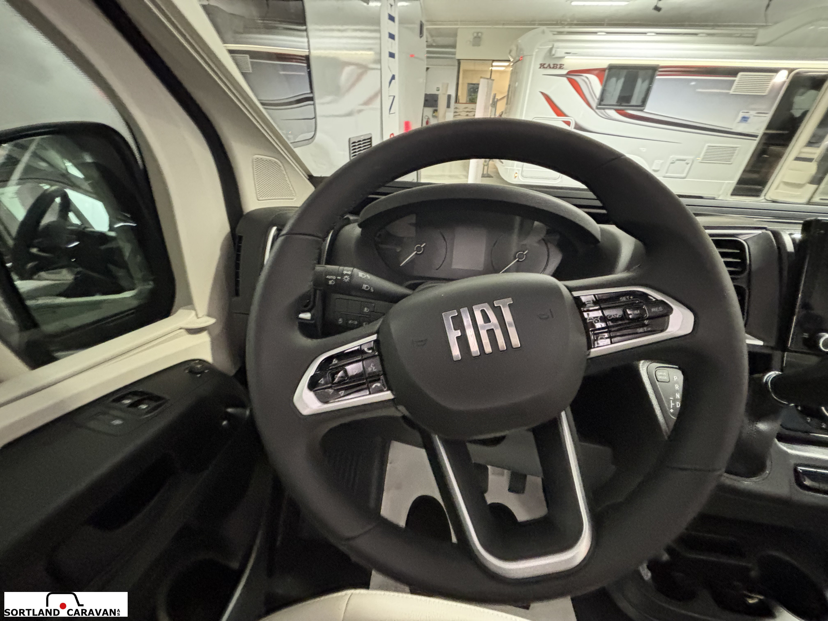 Adria TWIN 640 SLB 60Y - Fiat MultiJet3 140HP (103kW) 35H - Adria