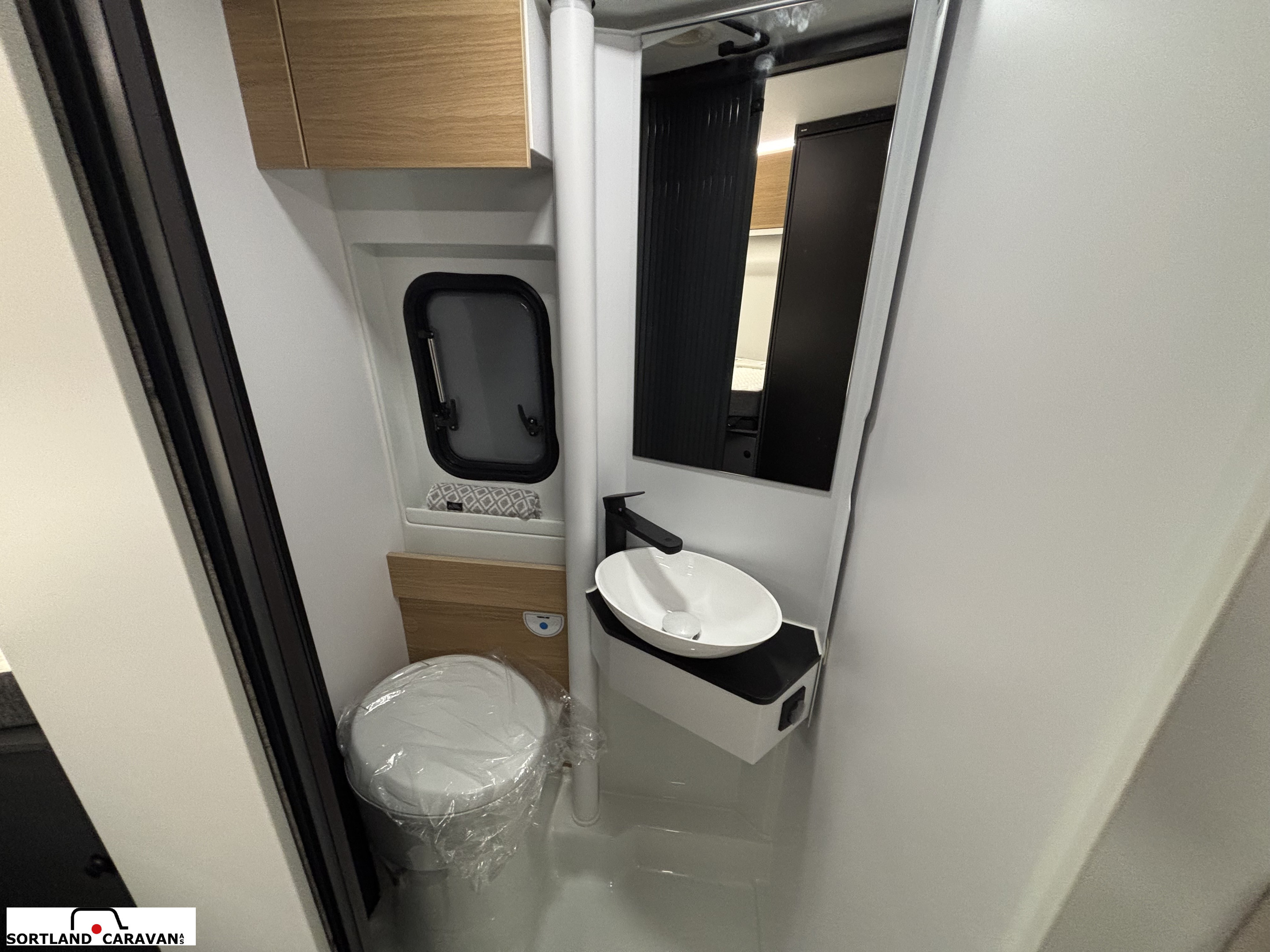 Adria TWIN 640 SLB 60Y - Fiat MultiJet3 140HP (103kW) 35H - Adria