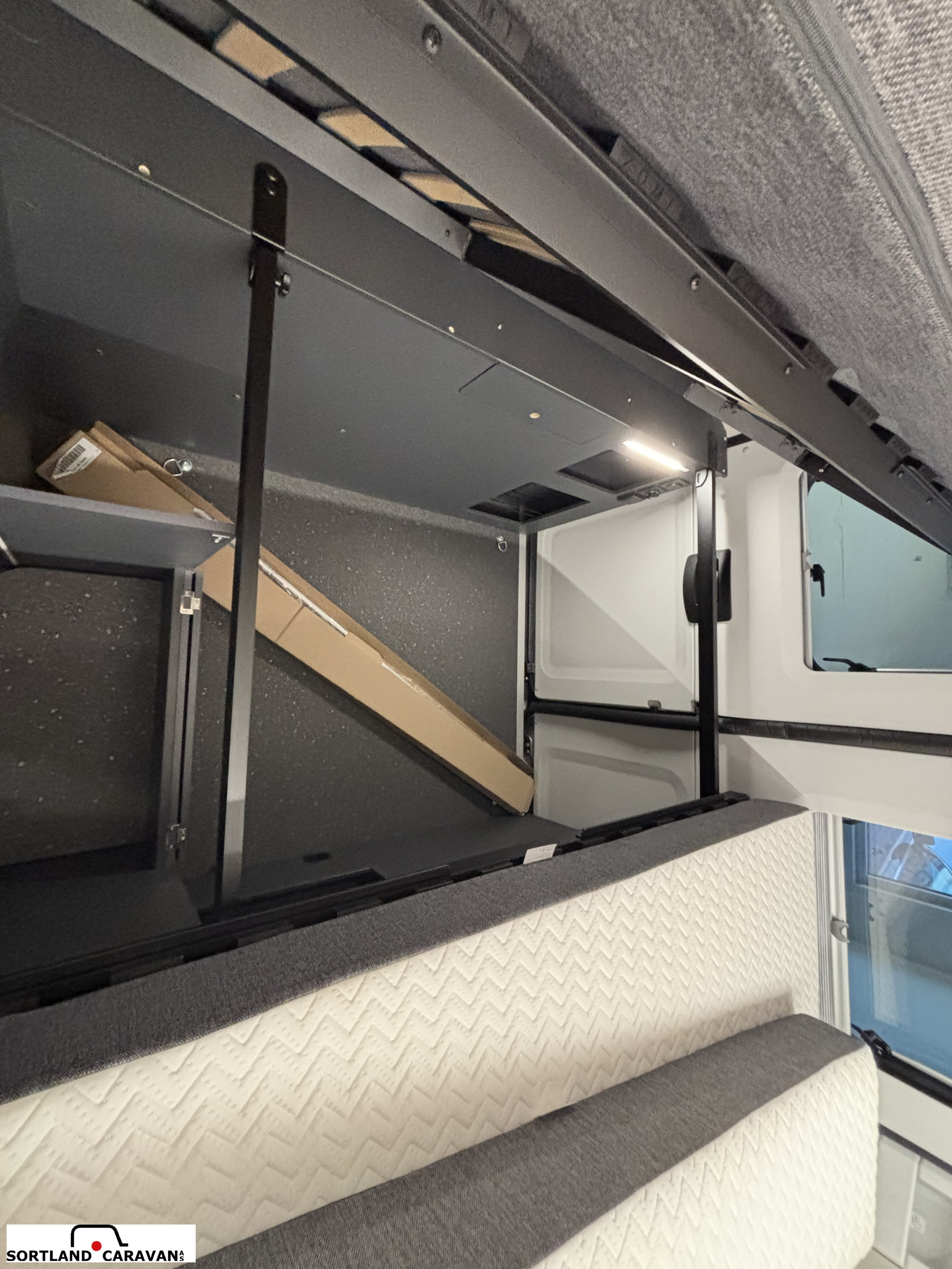 Adria TWIN 640 SLB 60Y - Fiat MultiJet3 140HP (103kW) 35H - Adria