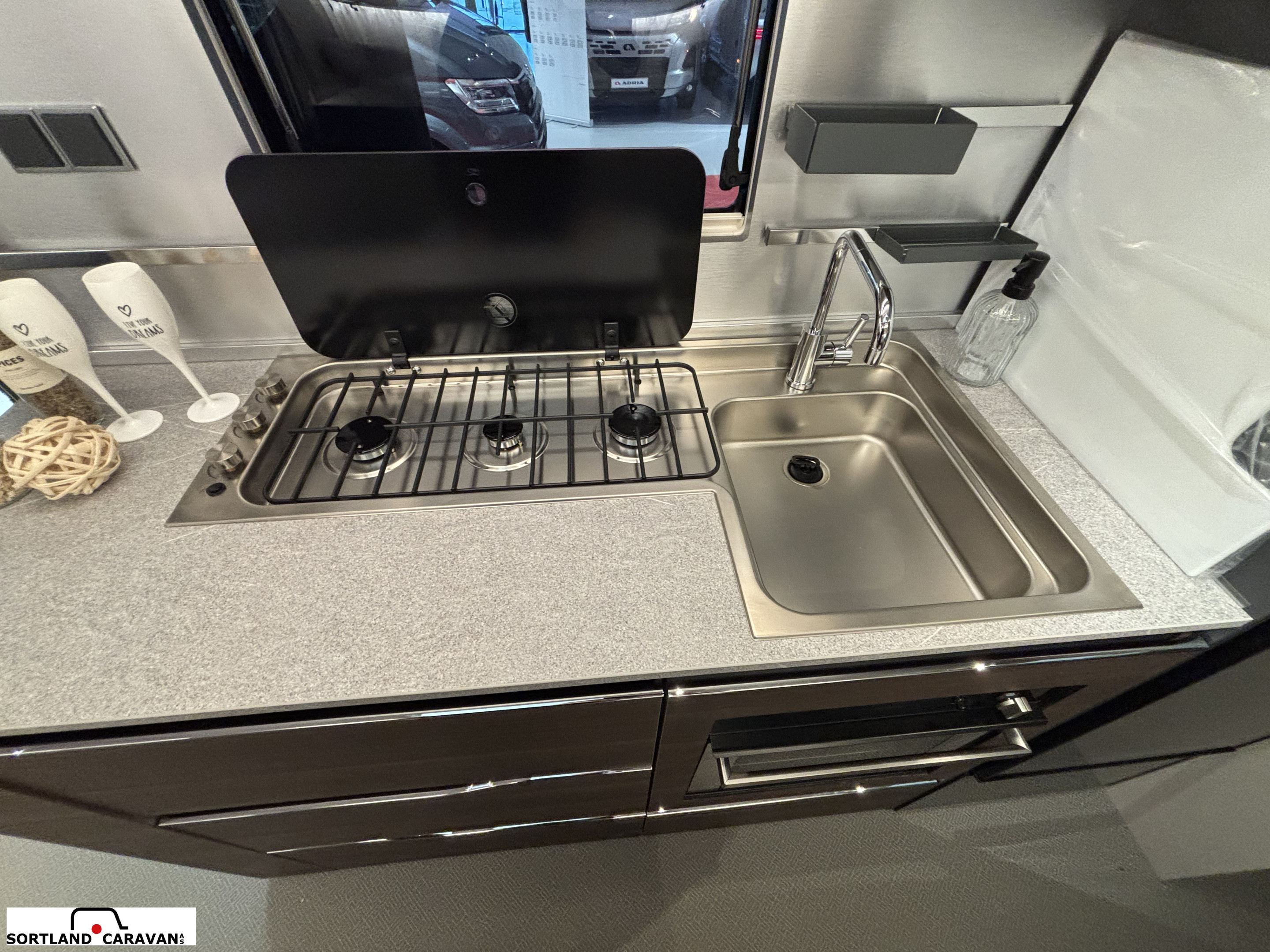 Adria ALPINA 663 PT - Adria