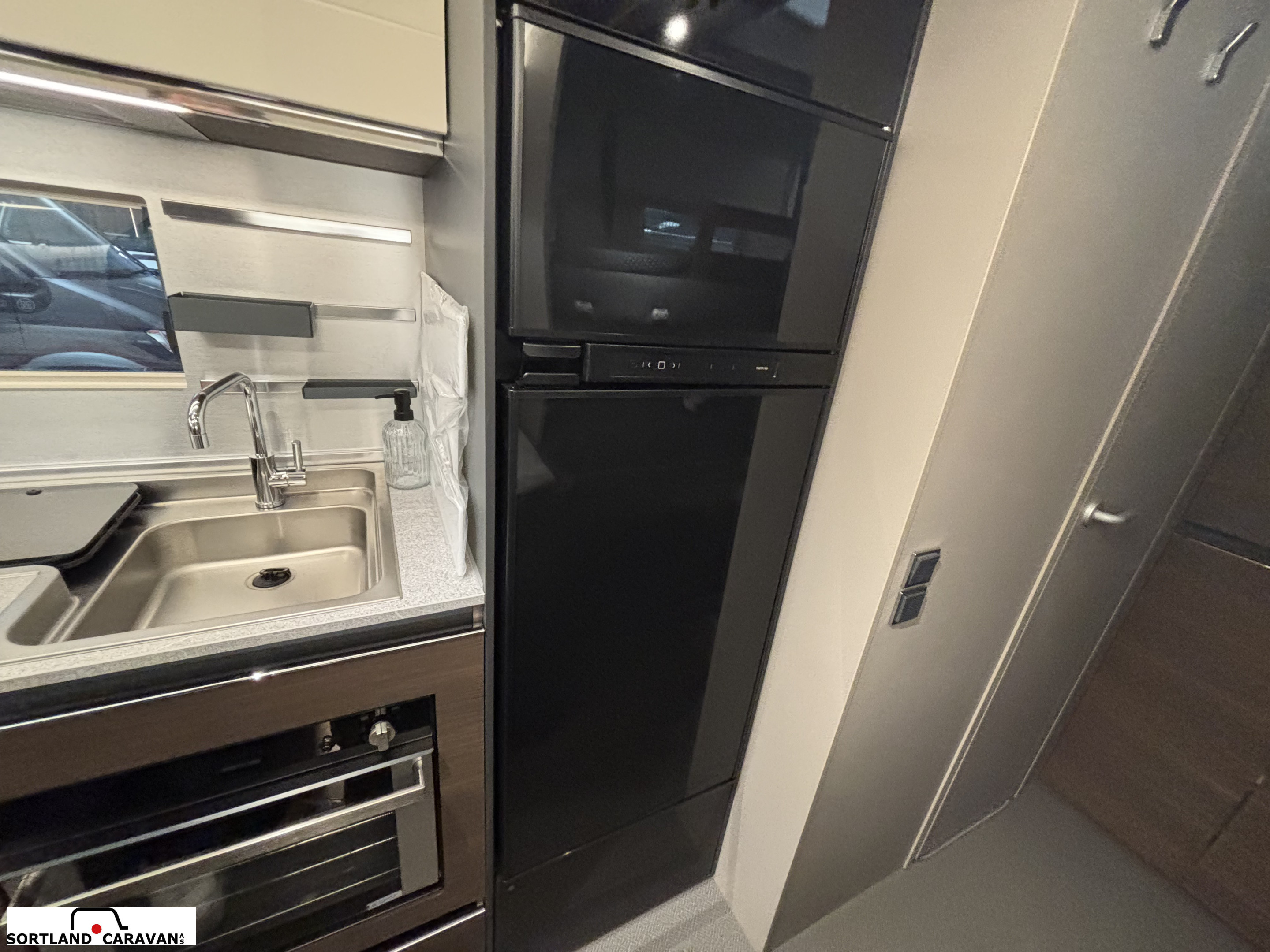 Adria ALPINA 663 PT - Adria