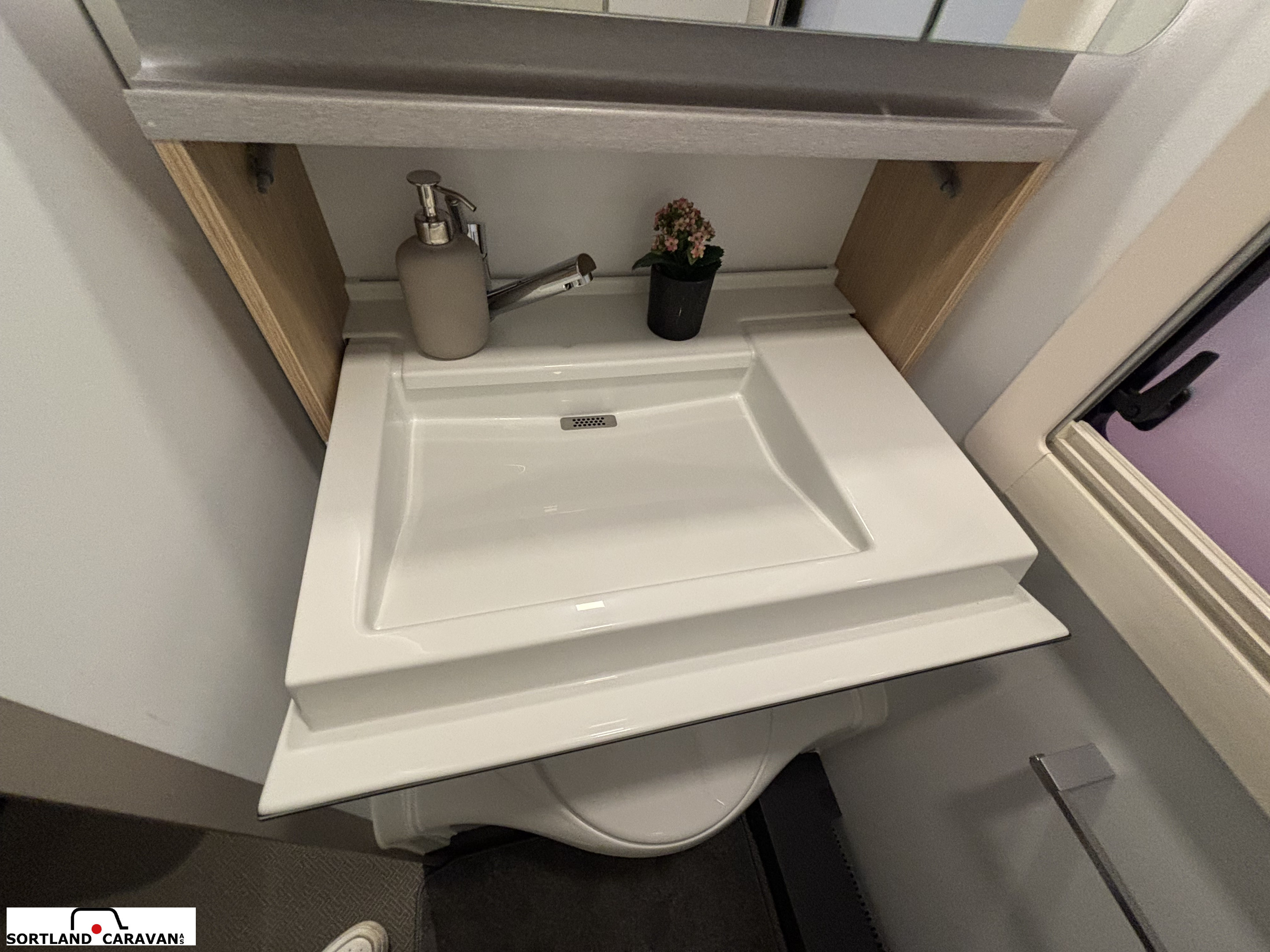 Adria ALPINA 663 PT - Adria