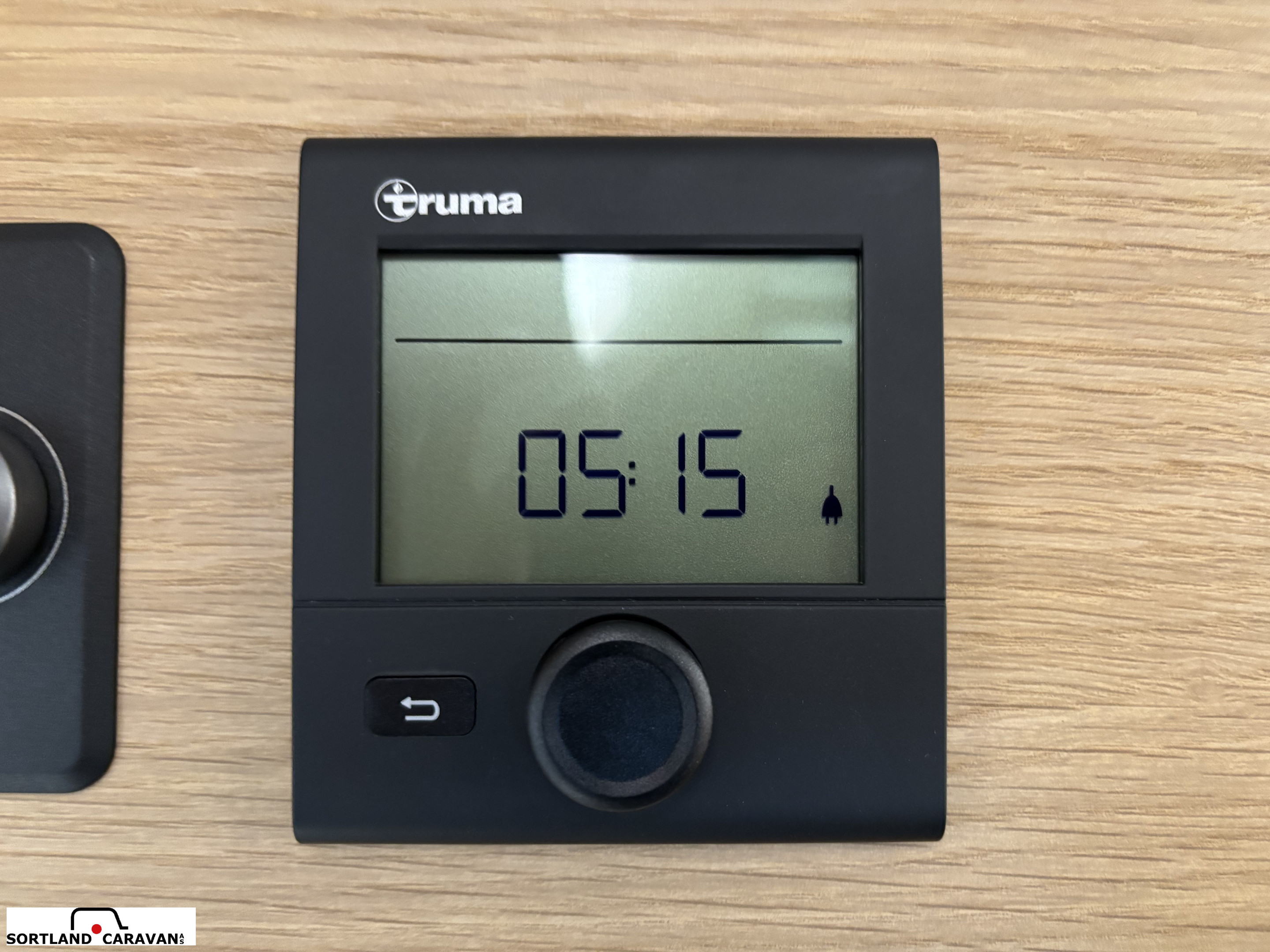 Adria CORAL 670 DL 60Y - Fiat MultiJet3 140HP (103kW) HD 35L - Adria