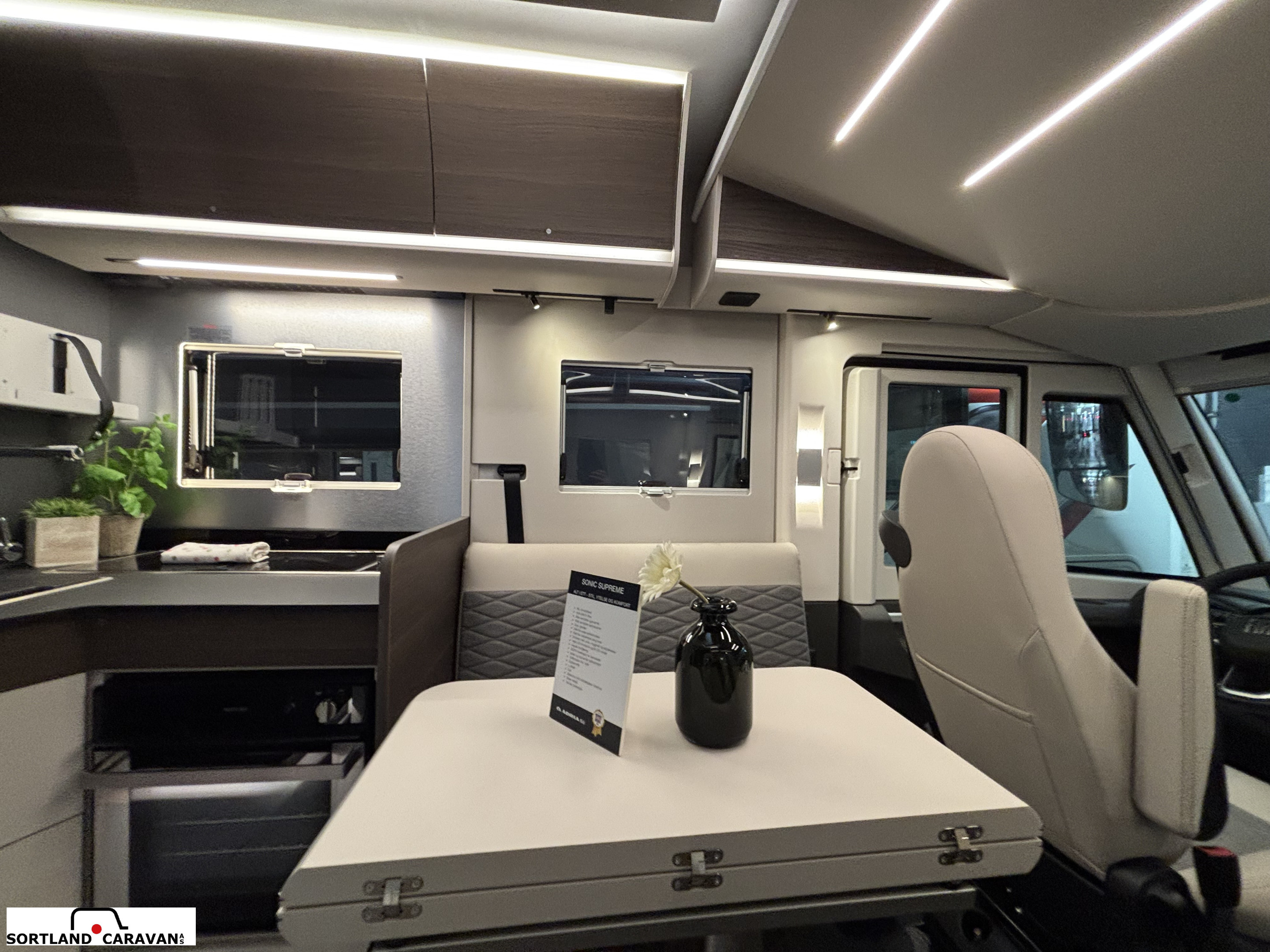 Adria SONIC SUPREME 700 DL - Fiat MultiJet3 180HP (131kW) 44H - Adria