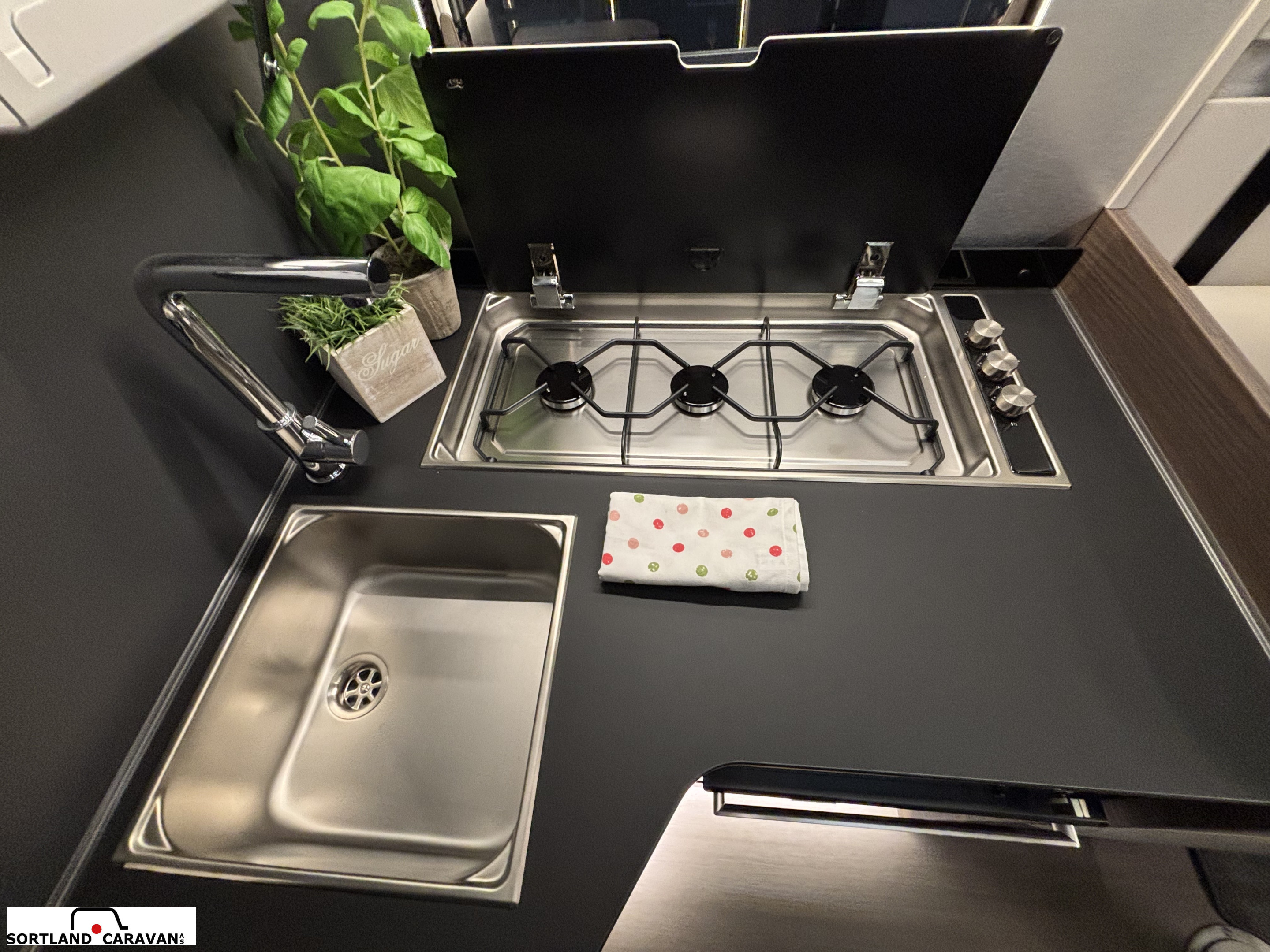 Adria SONIC SUPREME 700 DL - Fiat MultiJet3 180HP (131kW) 44H - Adria