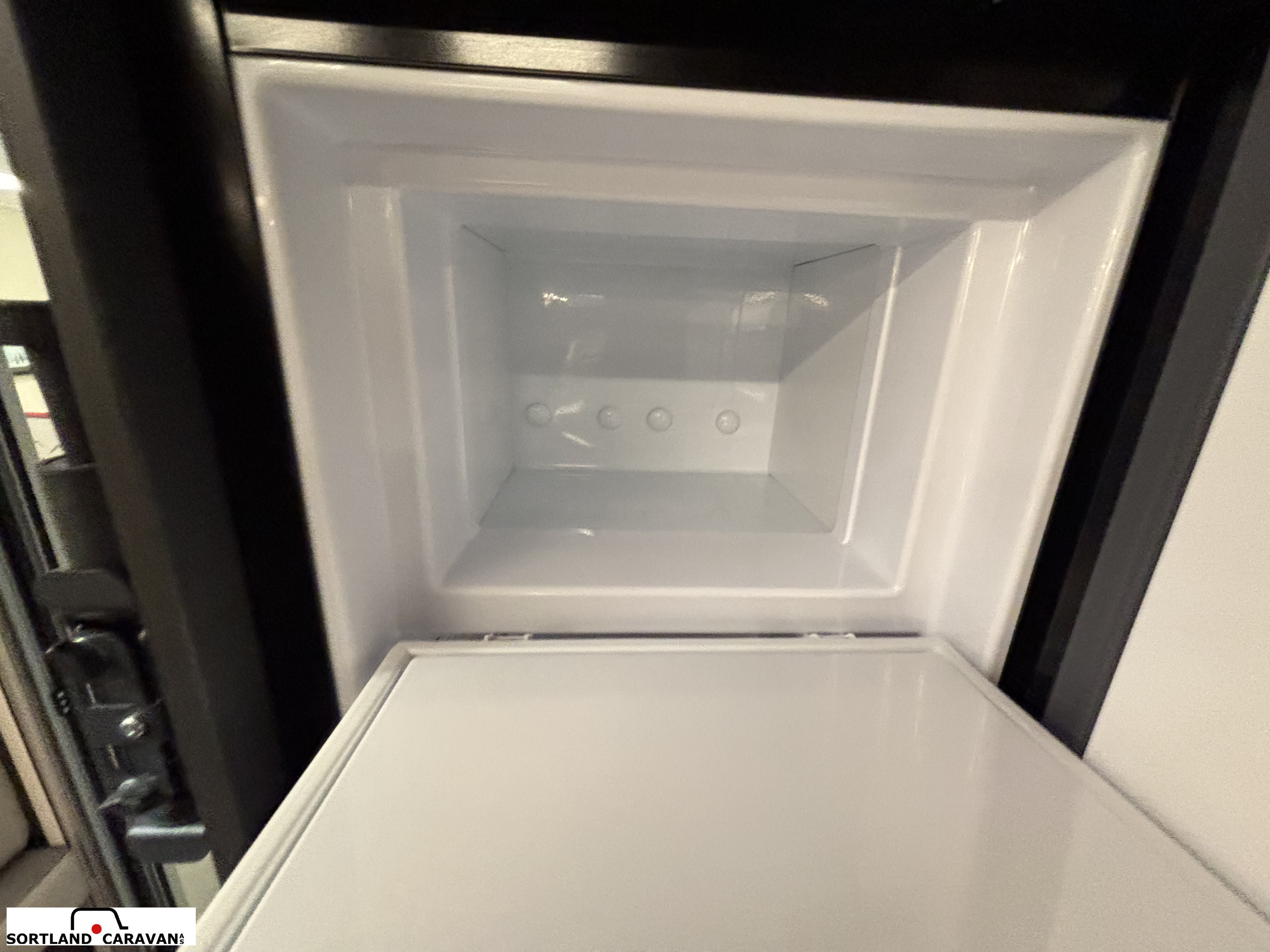 Adria SONIC SUPREME 700 DL - Fiat MultiJet3 180HP (131kW) 44H - Adria