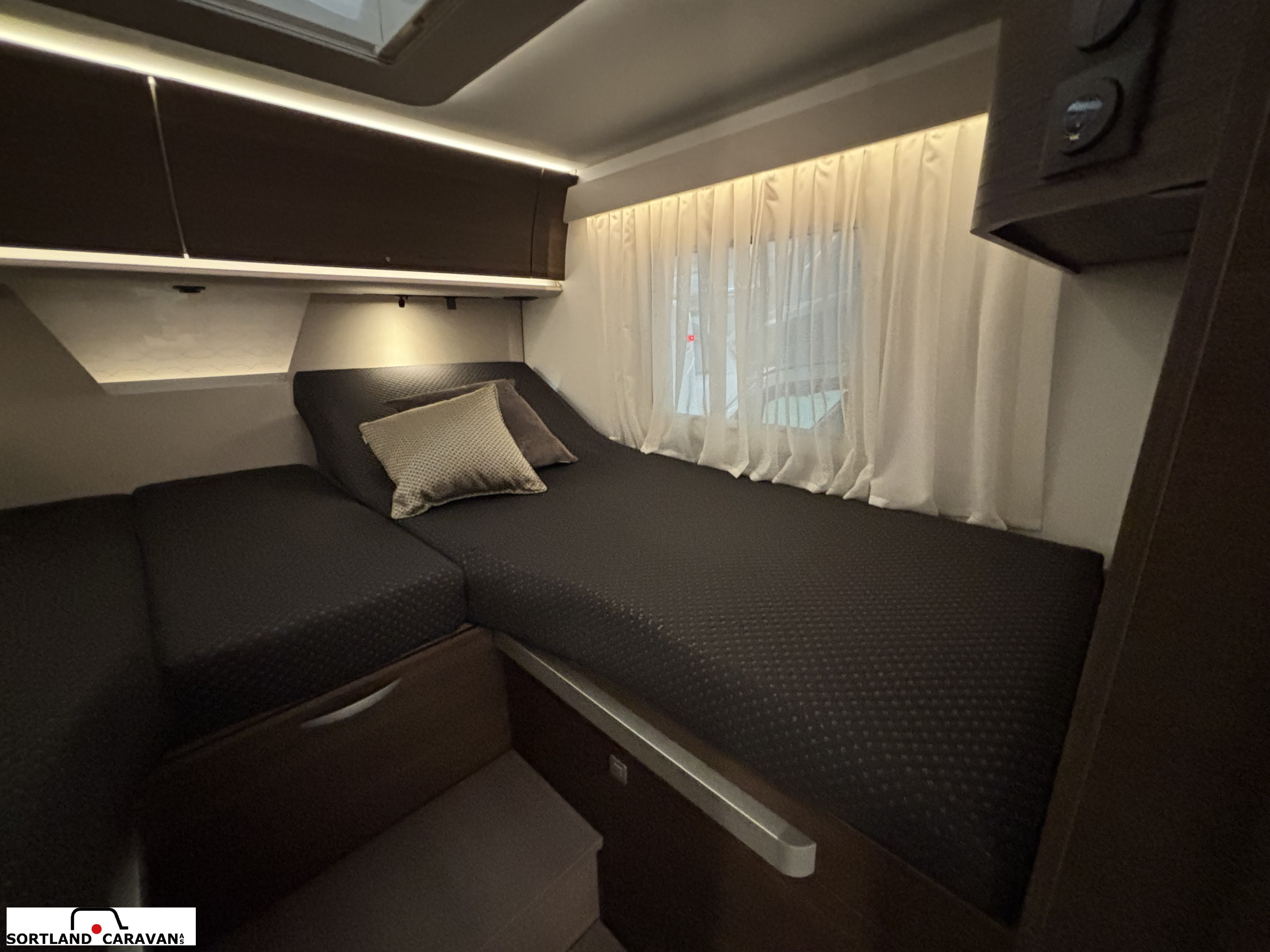 Adria SONIC SUPREME 700 DL - Fiat MultiJet3 180HP (131kW) 44H - Adria