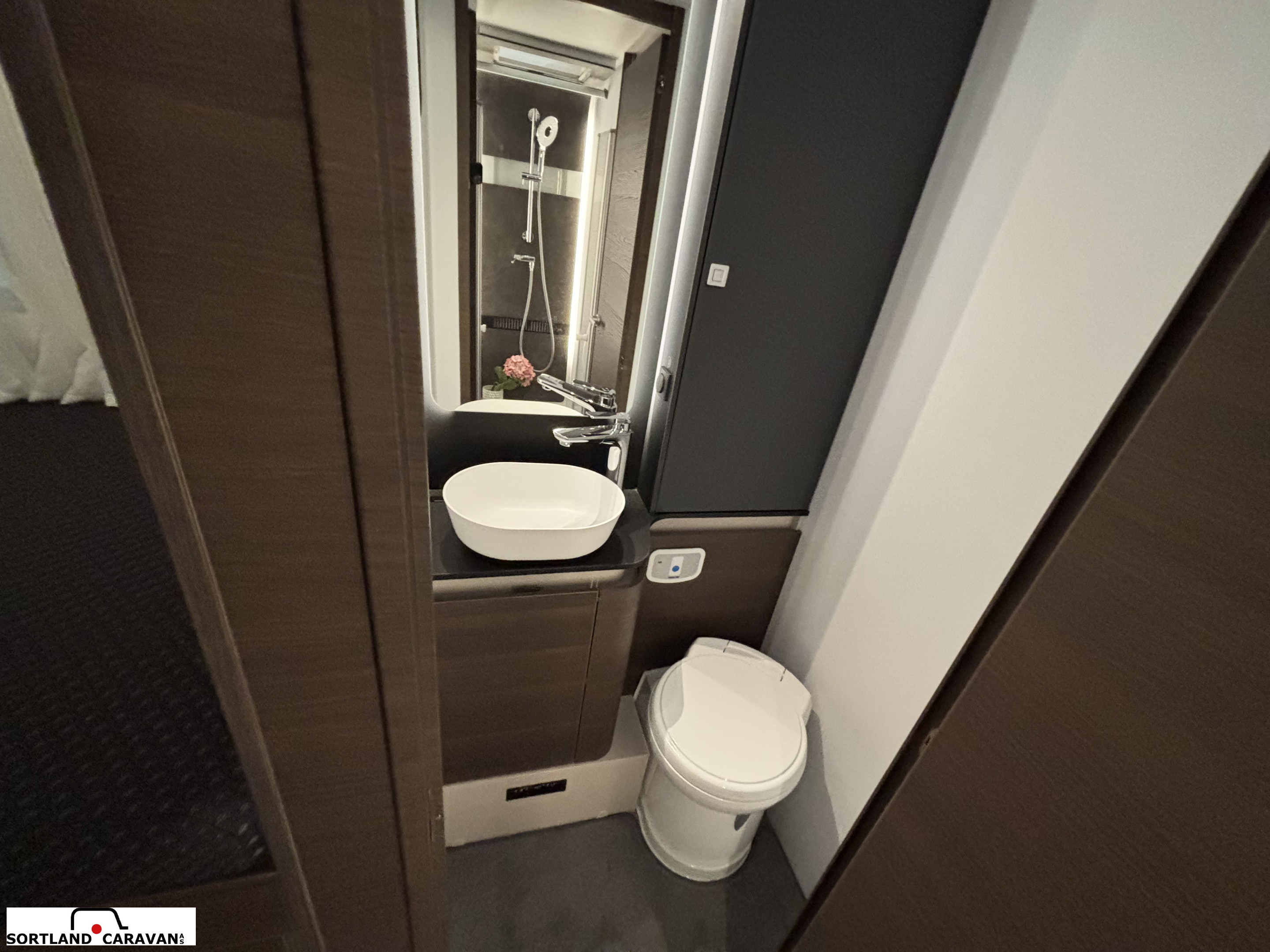 Adria SONIC SUPREME 700 DL - Fiat MultiJet3 180HP (131kW) 44H - Adria