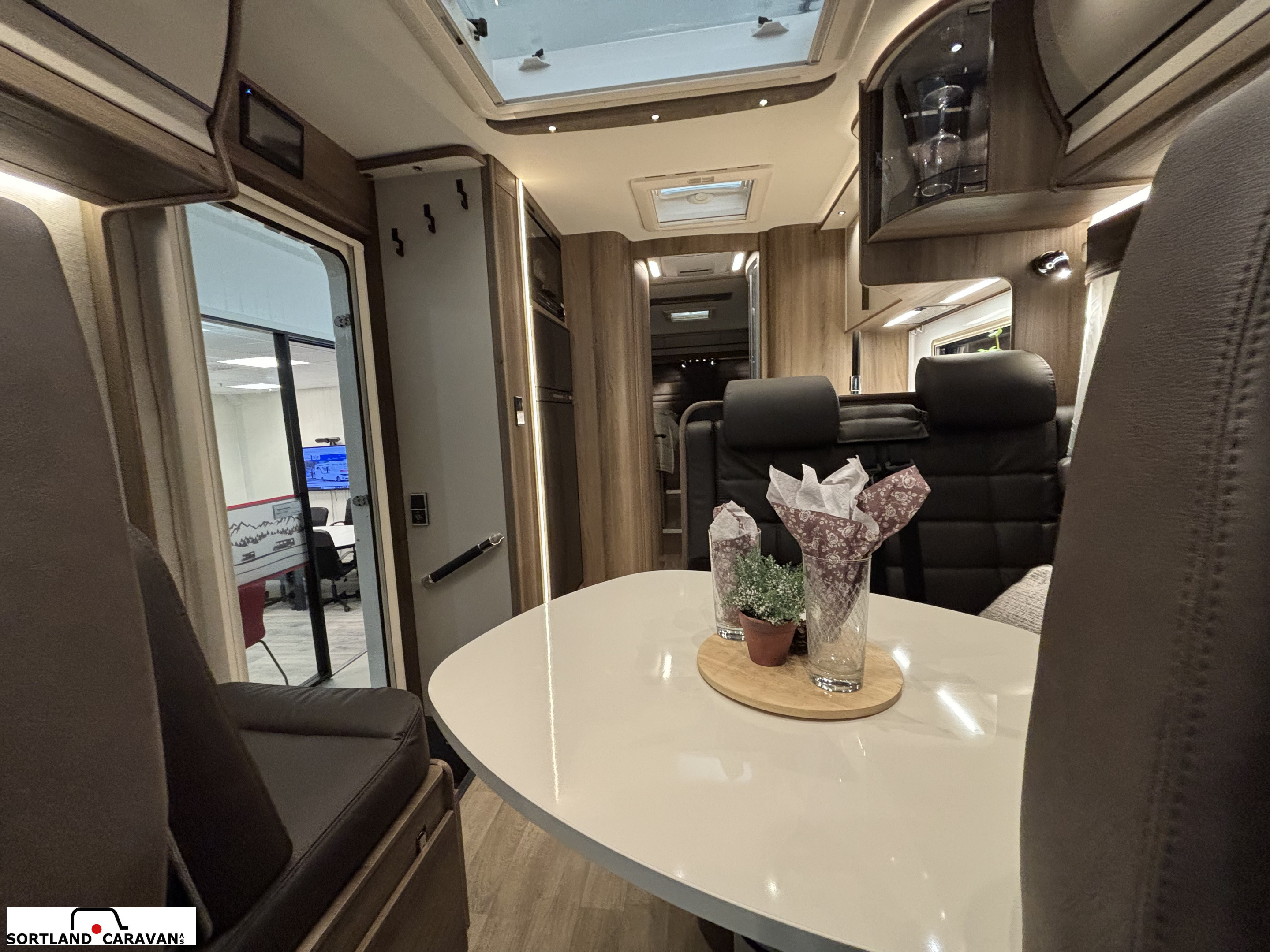 KABE TMI I810 R LGB Overståer kampanje - KABE