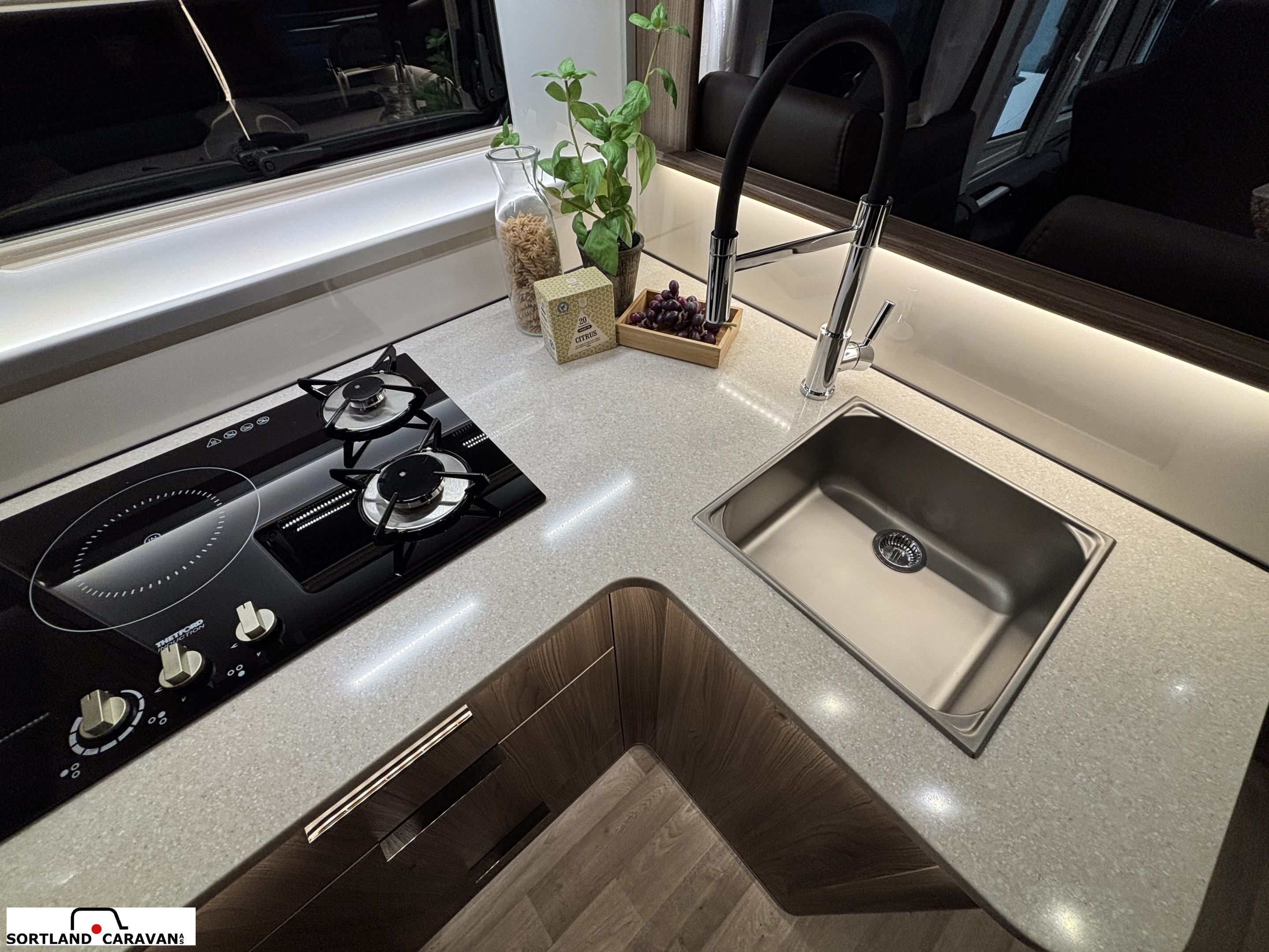 KABE TMI I810 R LGB Overståer kampanje - KABE