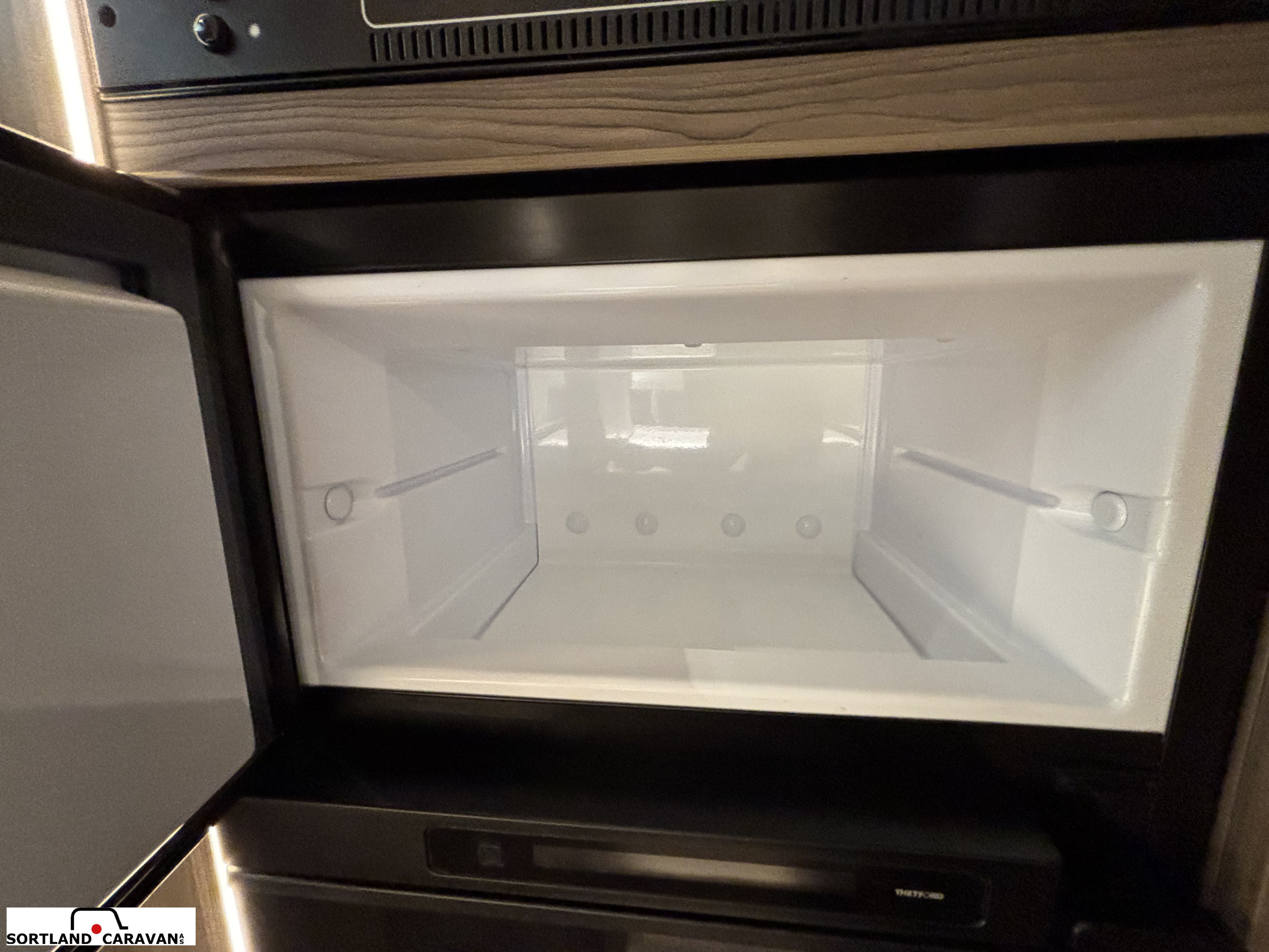 KABE TMI I810 R LGB Overståer kampanje - KABE