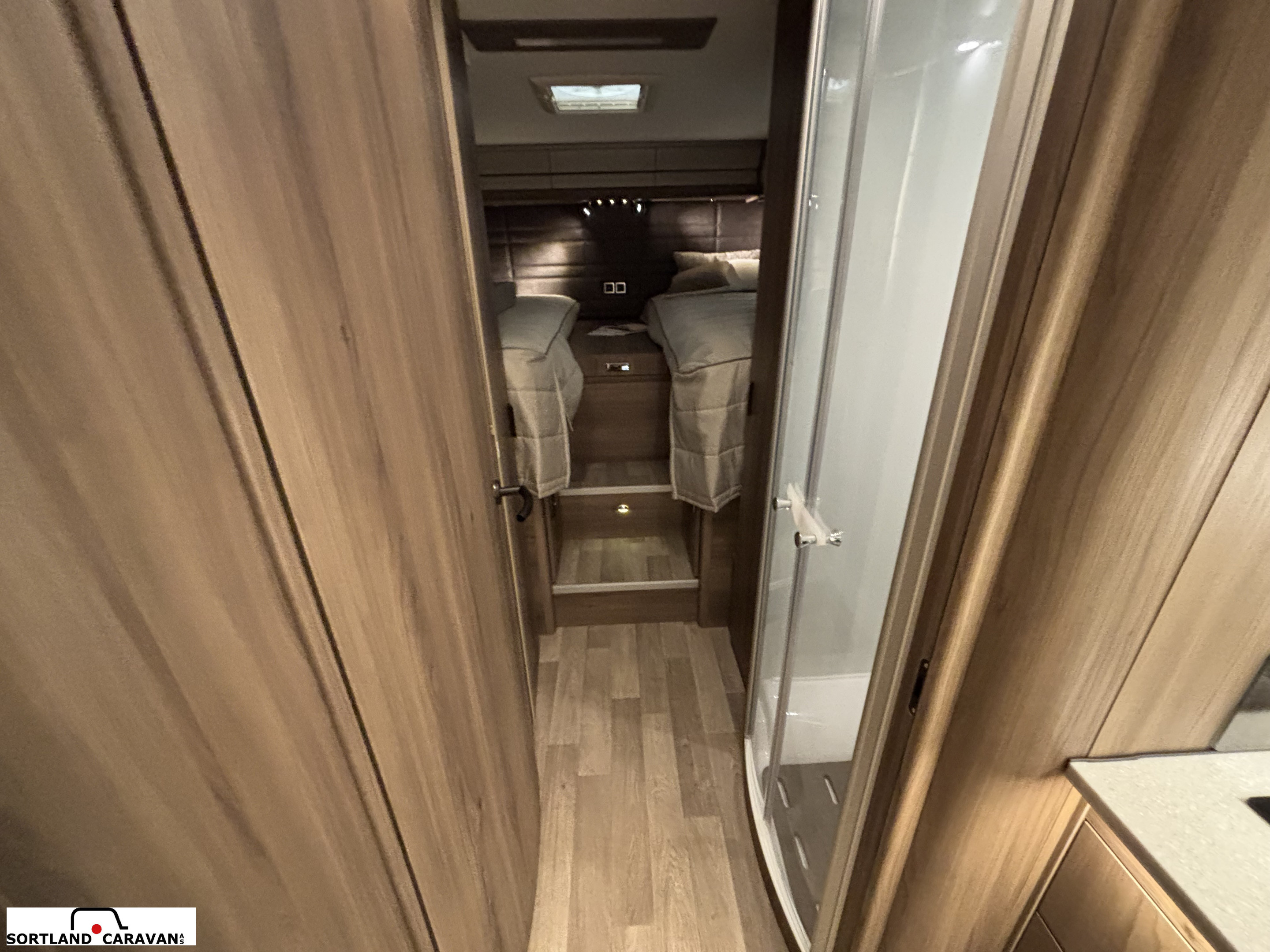 KABE TMI I810 R LGB Overståer kampanje - KABE