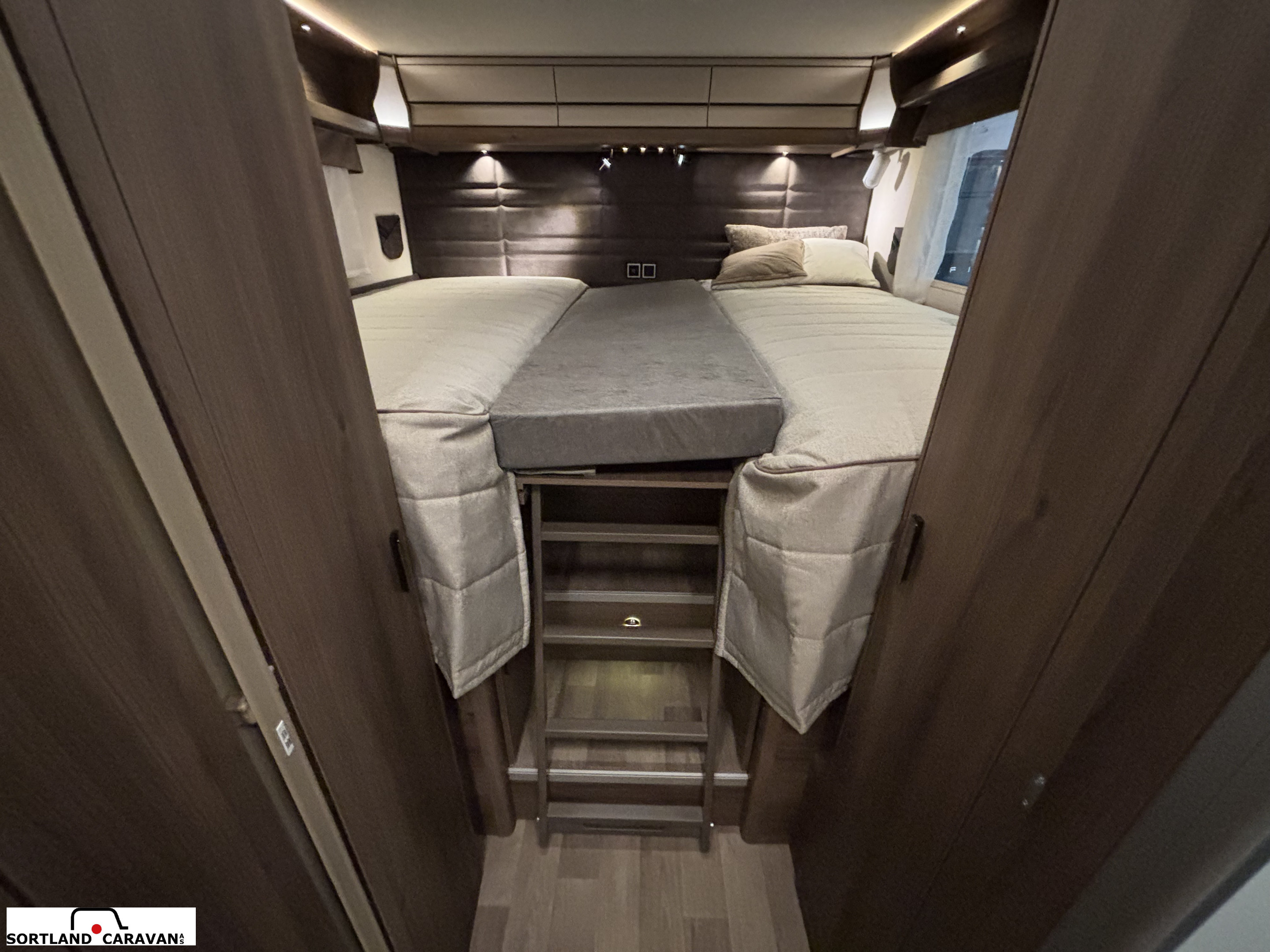 KABE TMI I810 R LGB Overståer kampanje - KABE