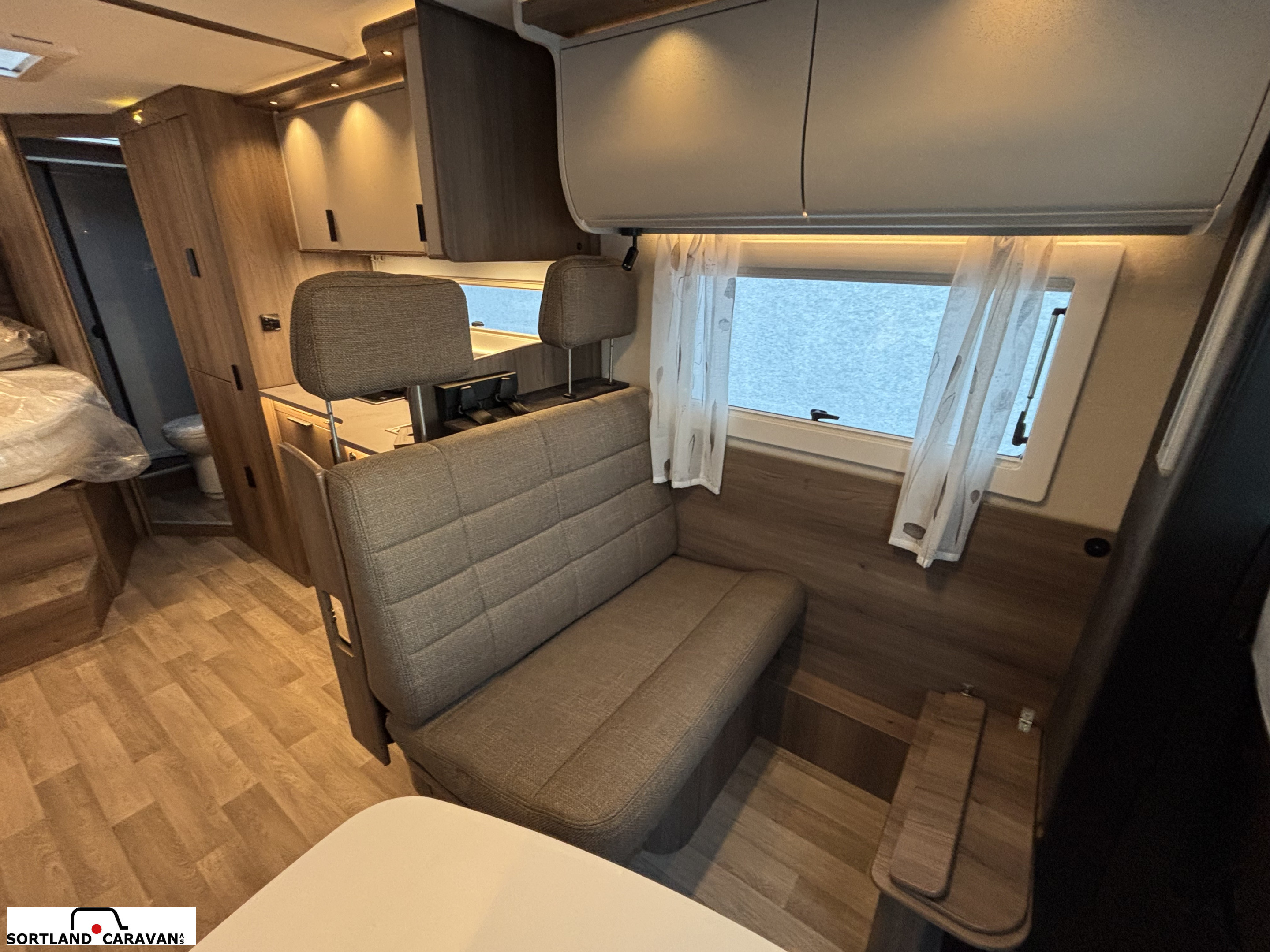 KABE Royal X 810  LXL - KABE